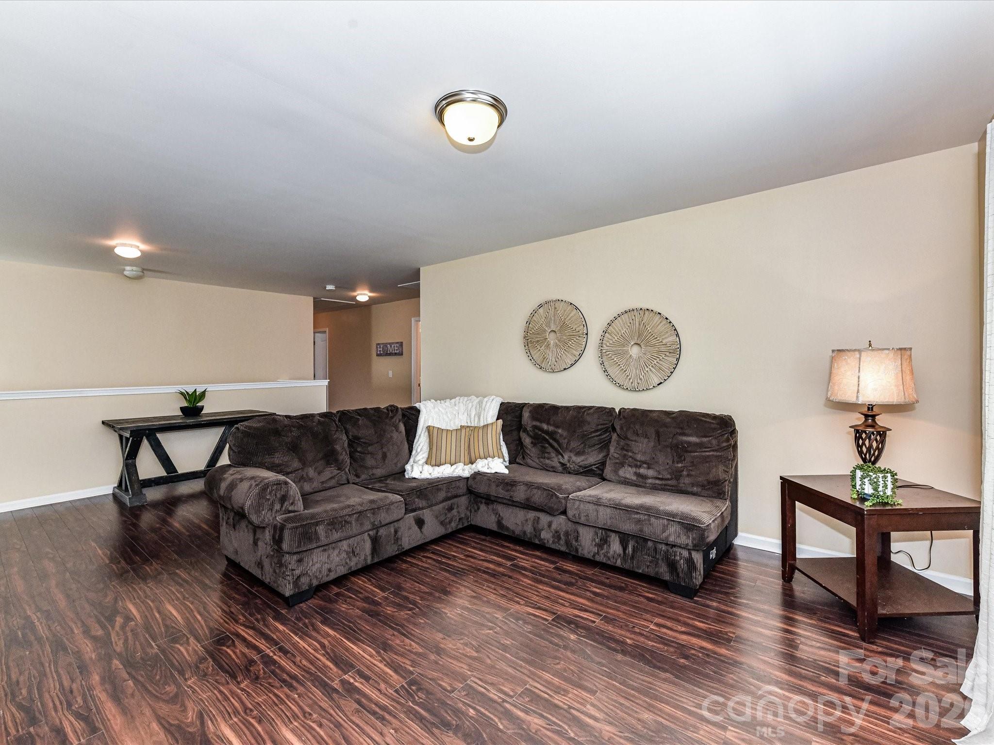 1201 Mountain Laurel Court — Matthews