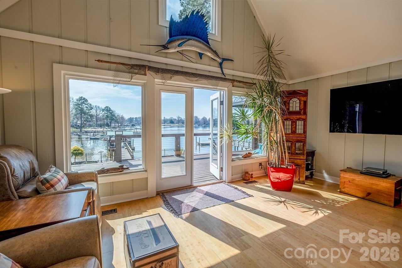 20919 Island Forest Drive — Cornelius