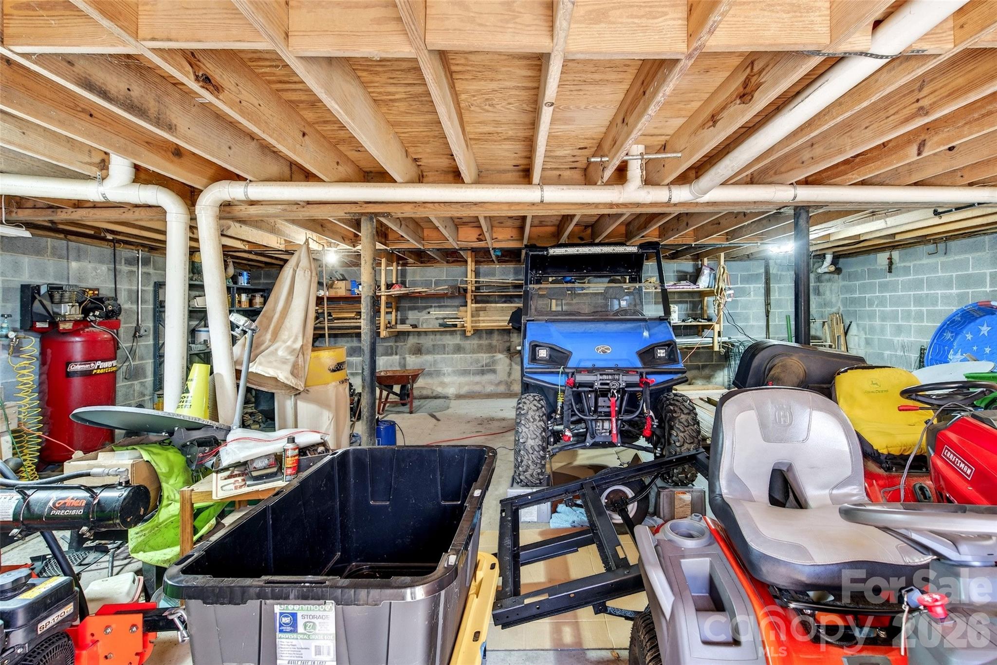 542 Allen Mountain Lane — Spruce Pine