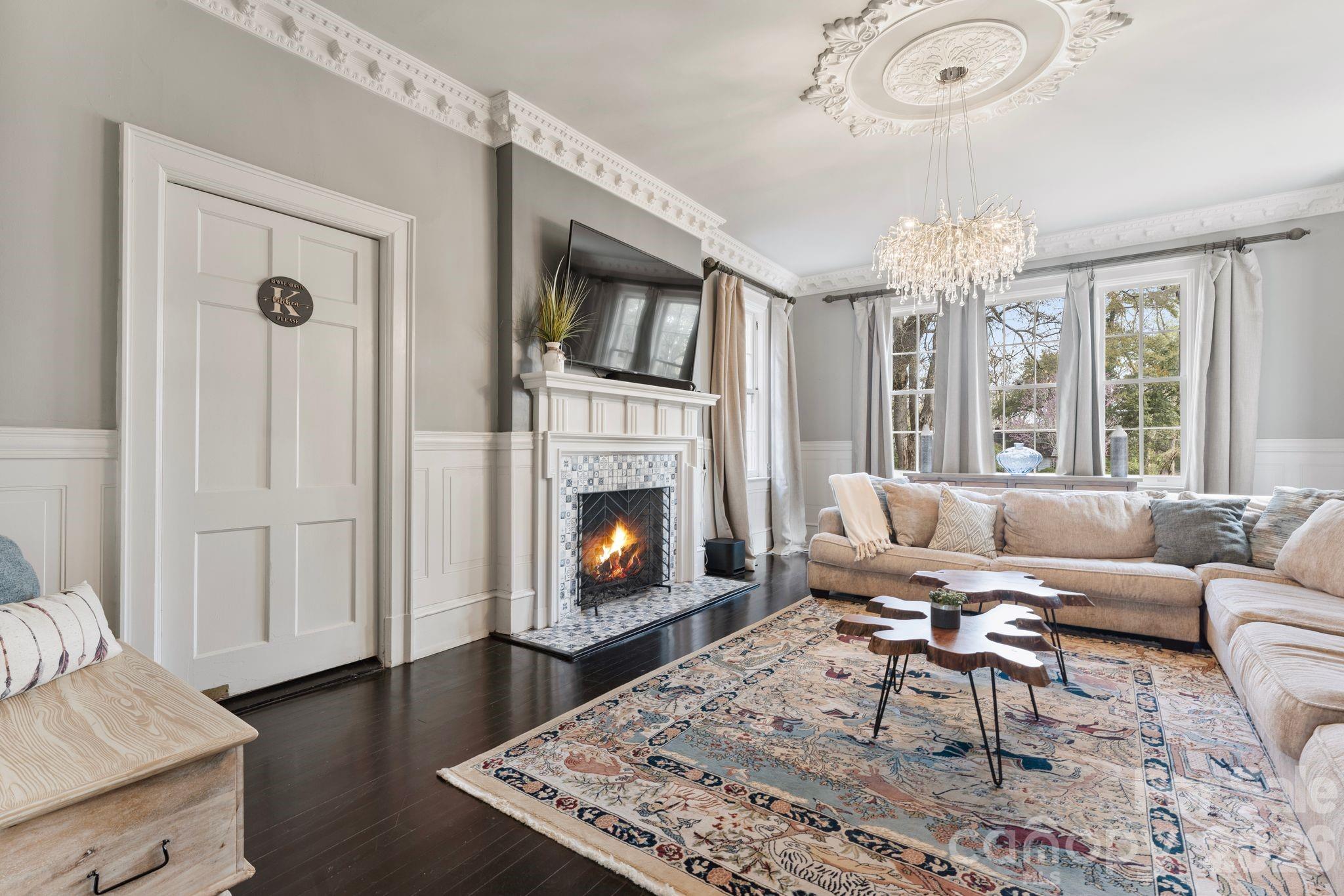 1503 Elm Street — Conway