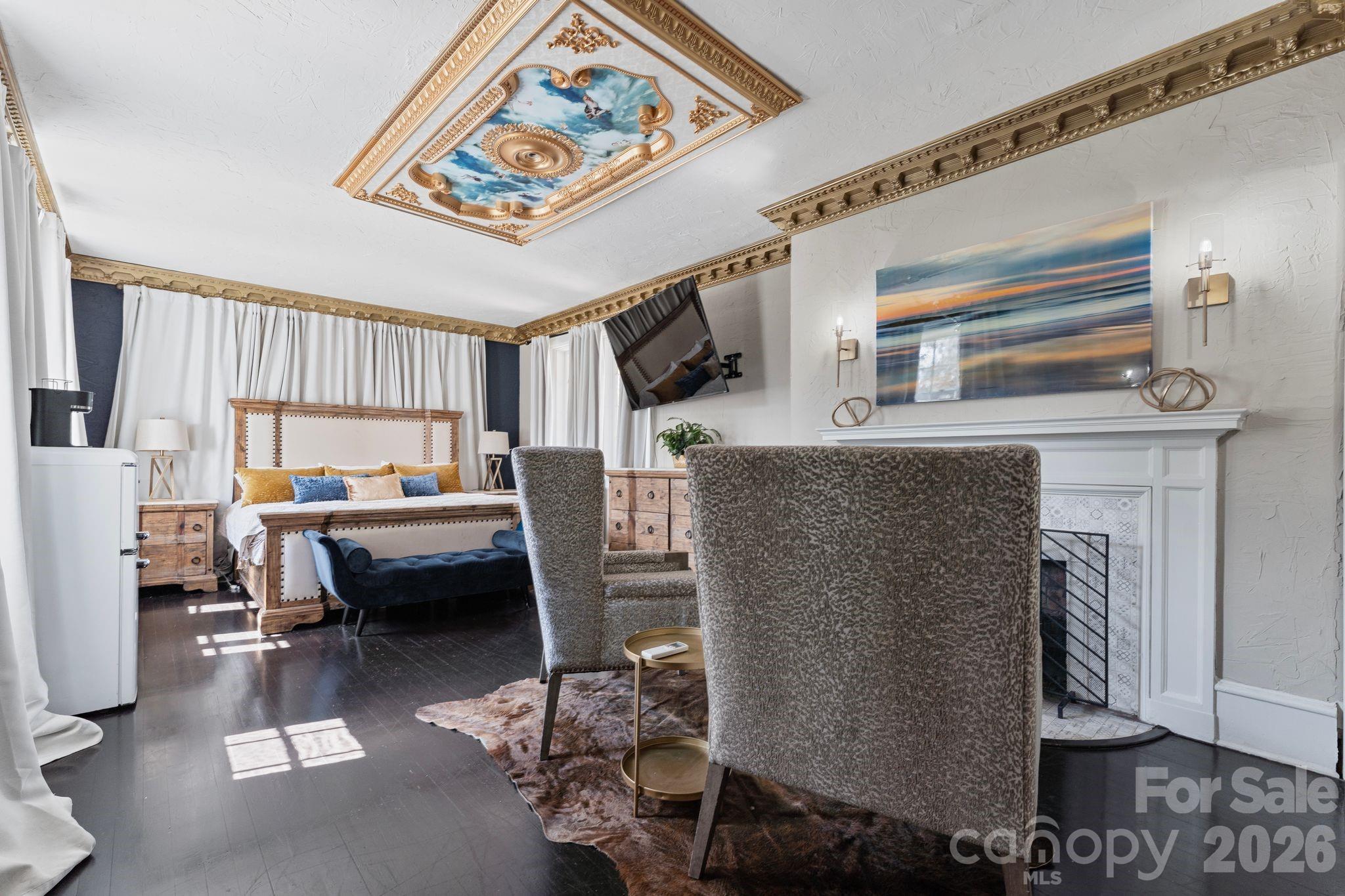 1503 Elm Street — Conway