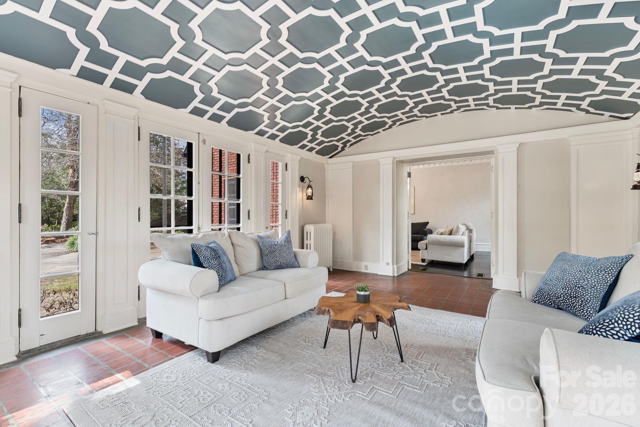 1503 Elm Street — Conway