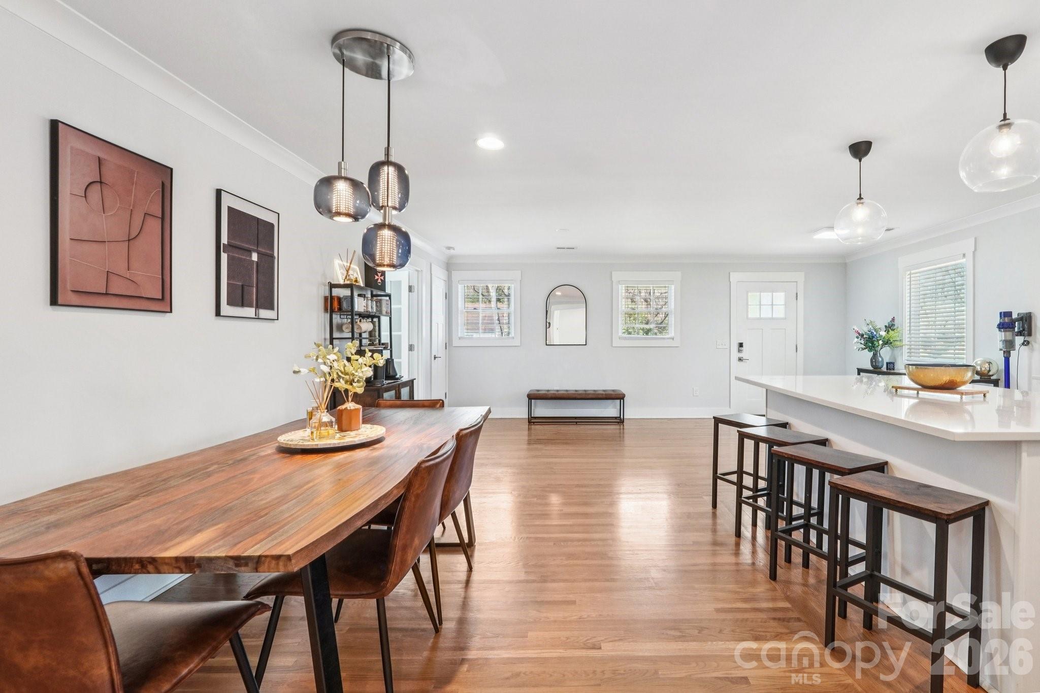 1821 Garibaldi Avenue — Charlotte