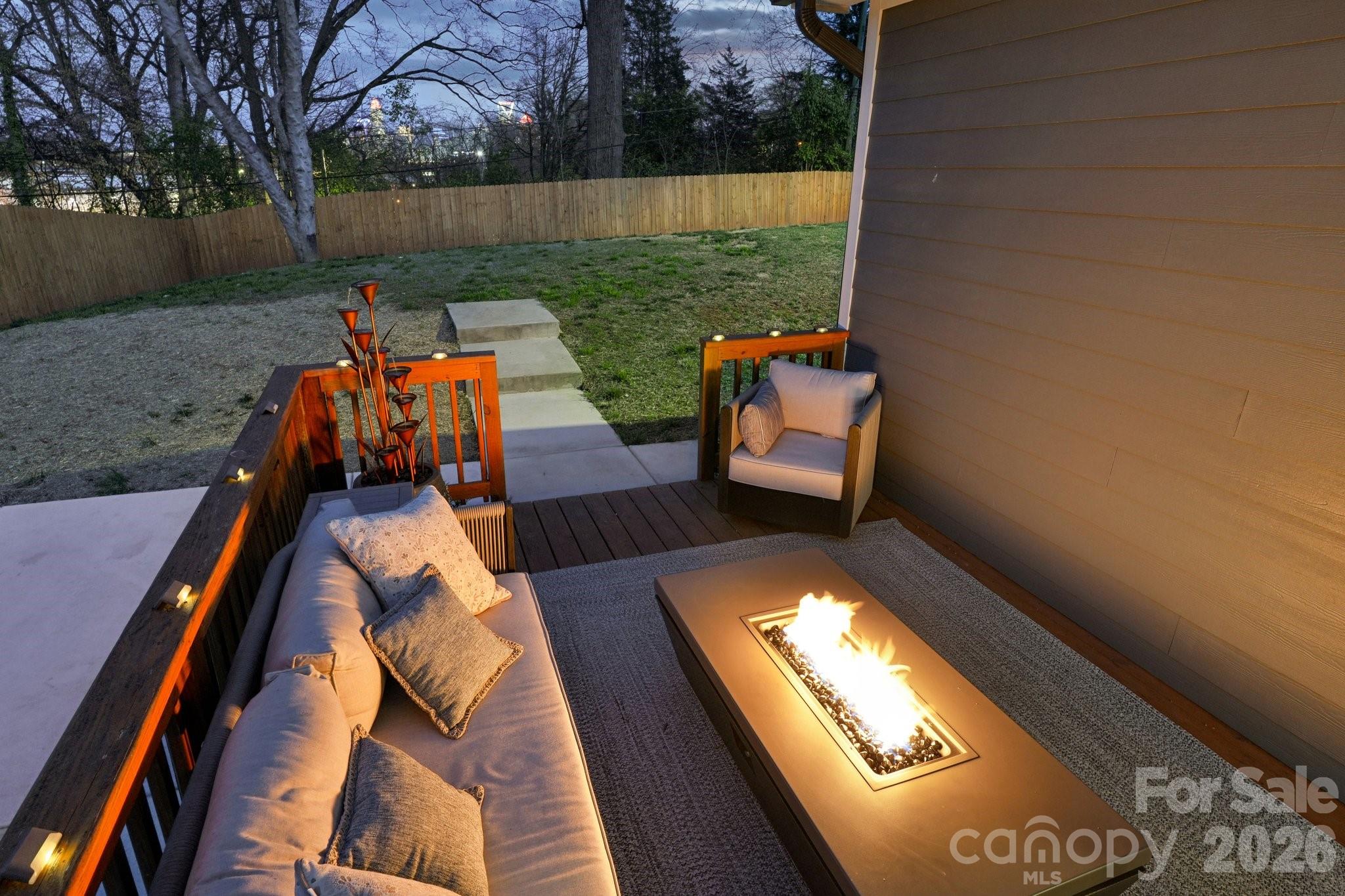 1821 Garibaldi Avenue — Charlotte