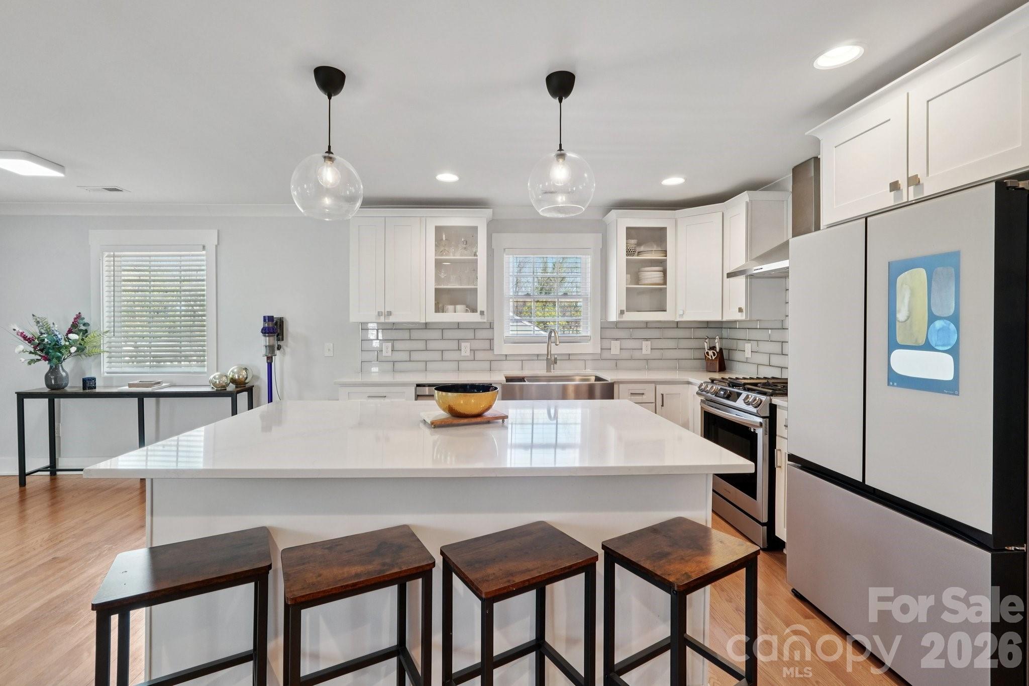 1821 Garibaldi Avenue — Charlotte