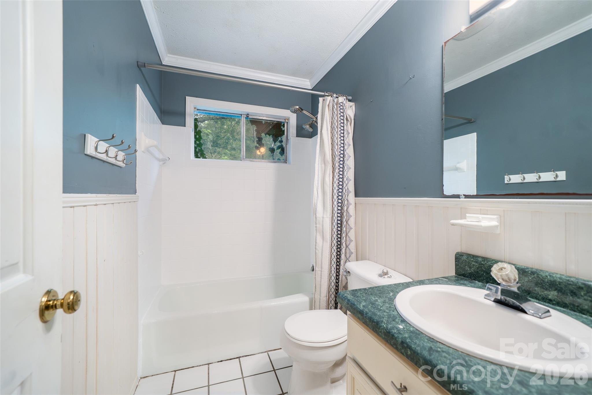 6 Hillview Circle — Asheville