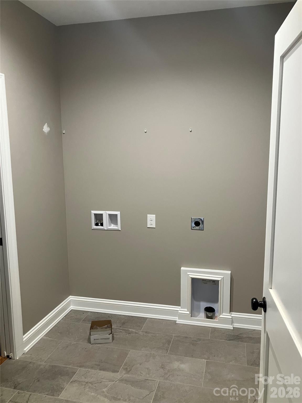 4952 Southview Drive — Hickory