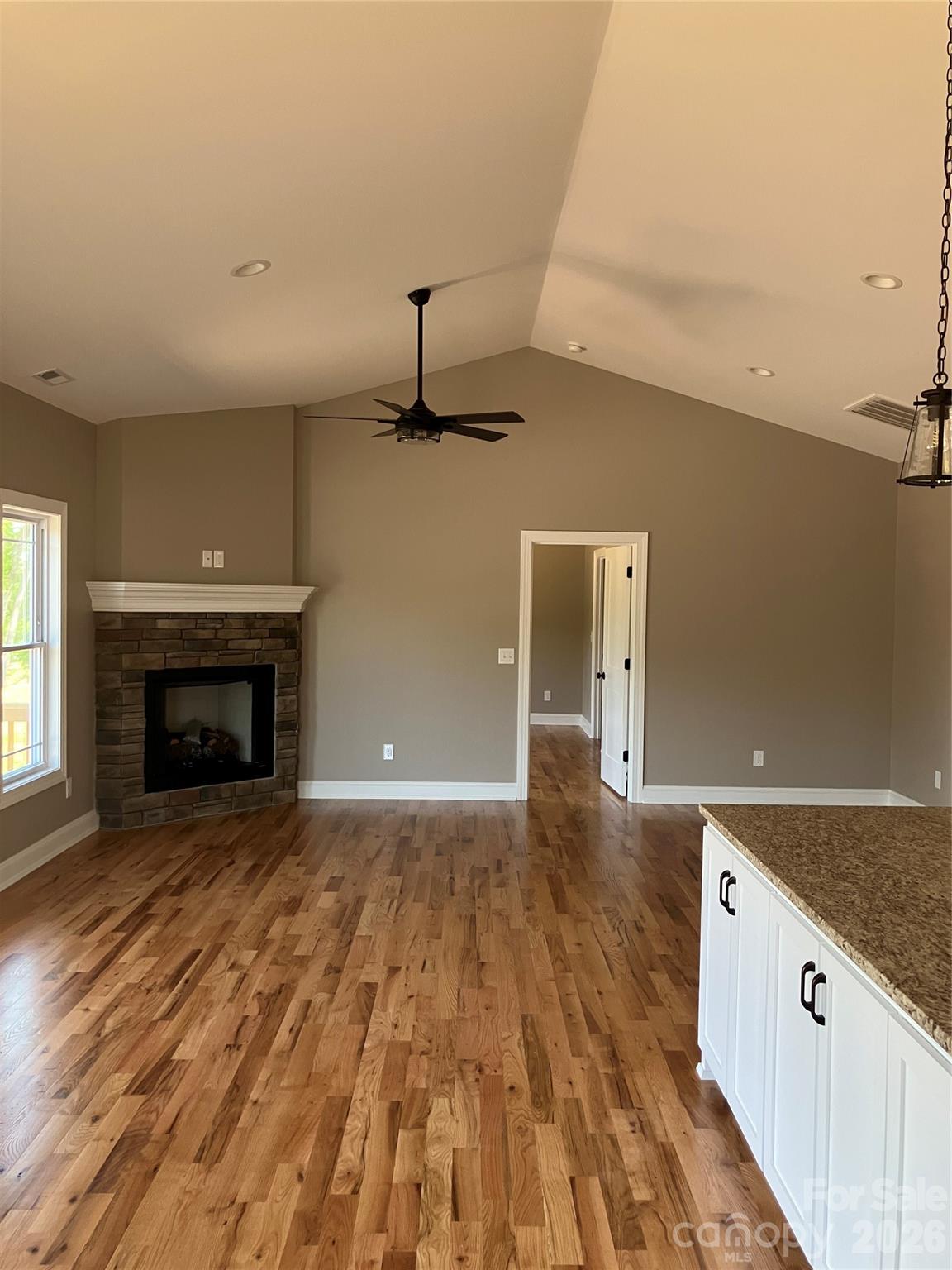 4952 Southview Drive — Hickory