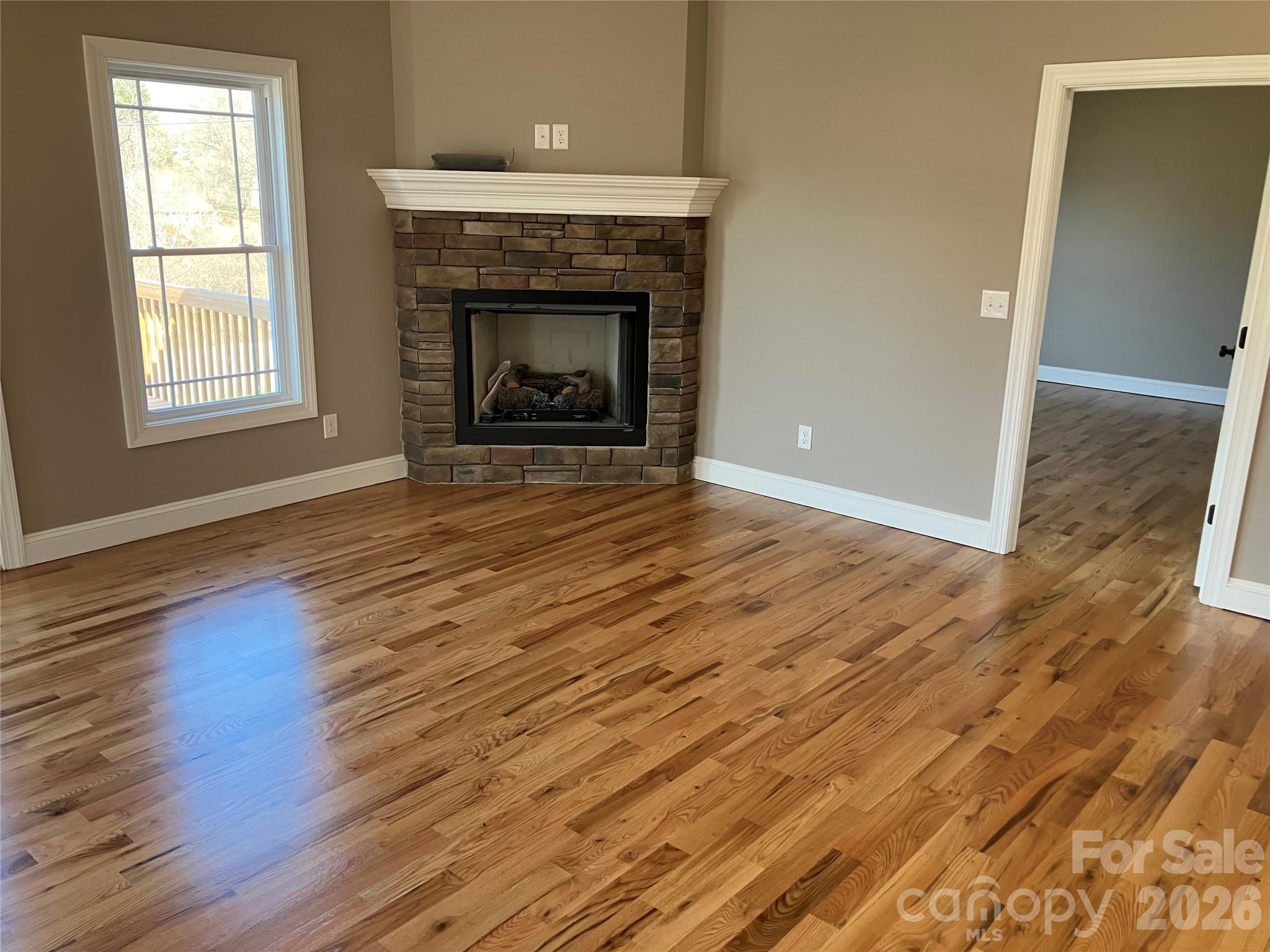 4952 Southview Drive — Hickory