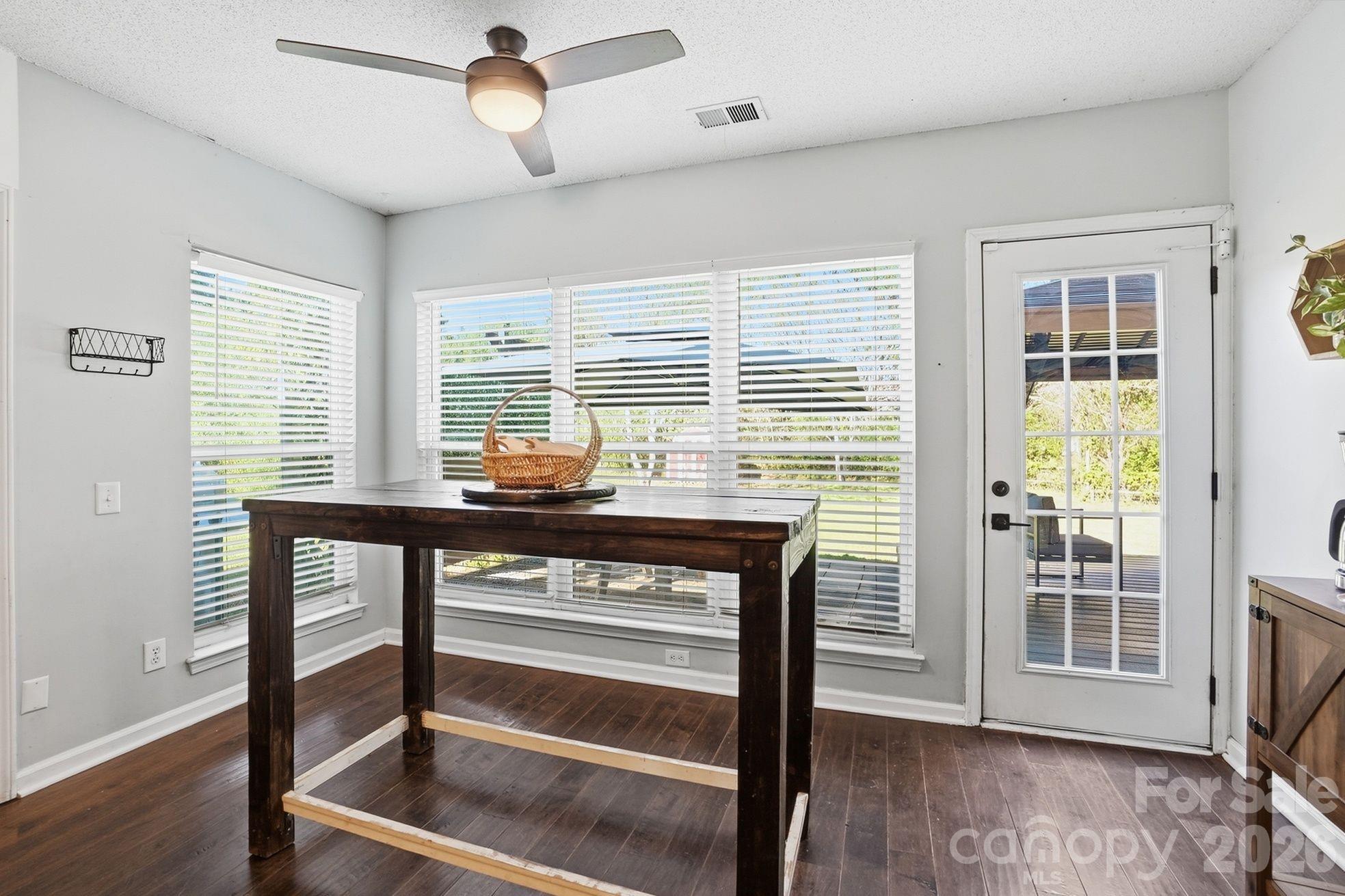 236 Aylesbury Lane — Indian Trail