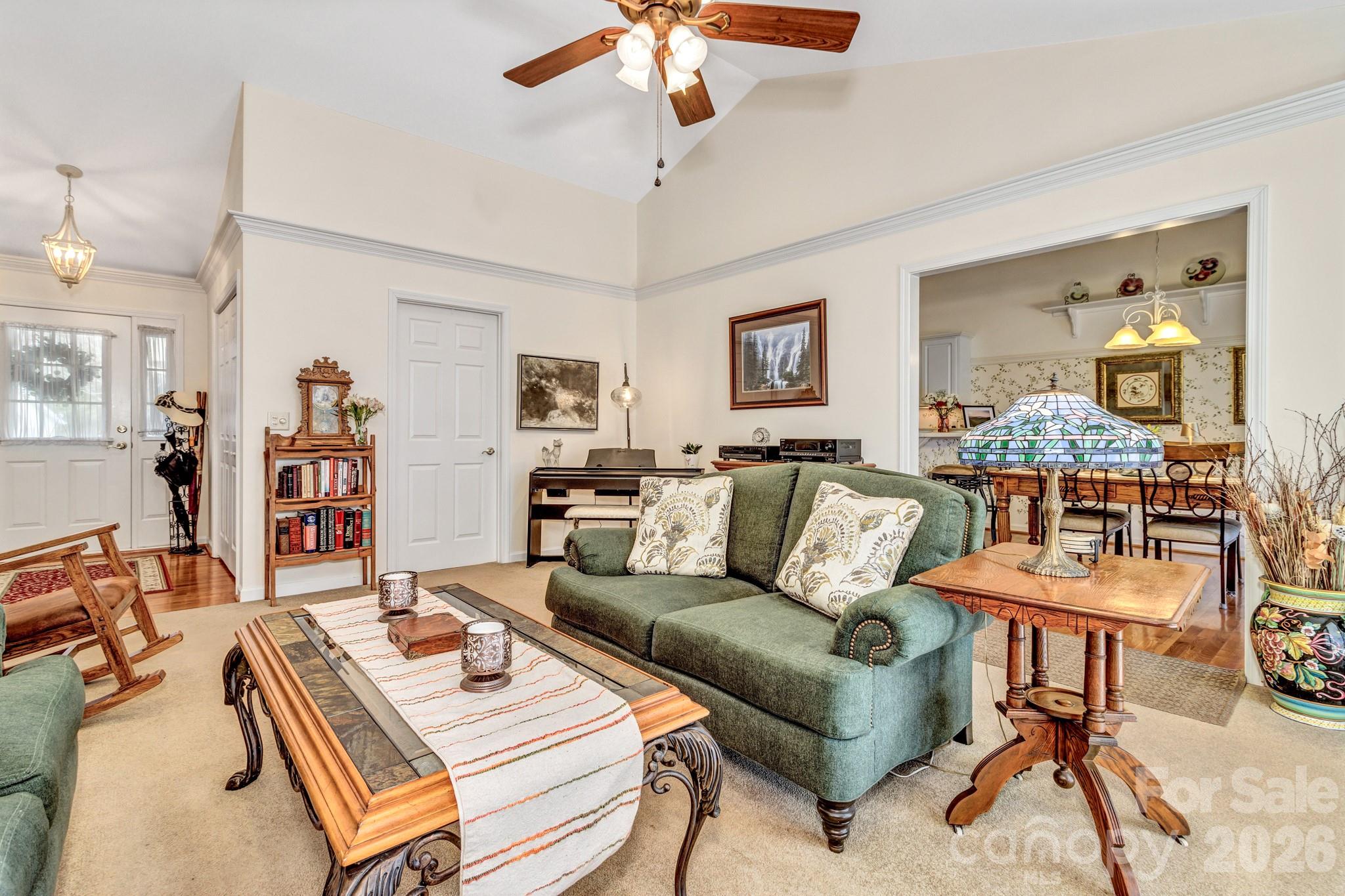 333 Charlestown Drive — Hendersonville