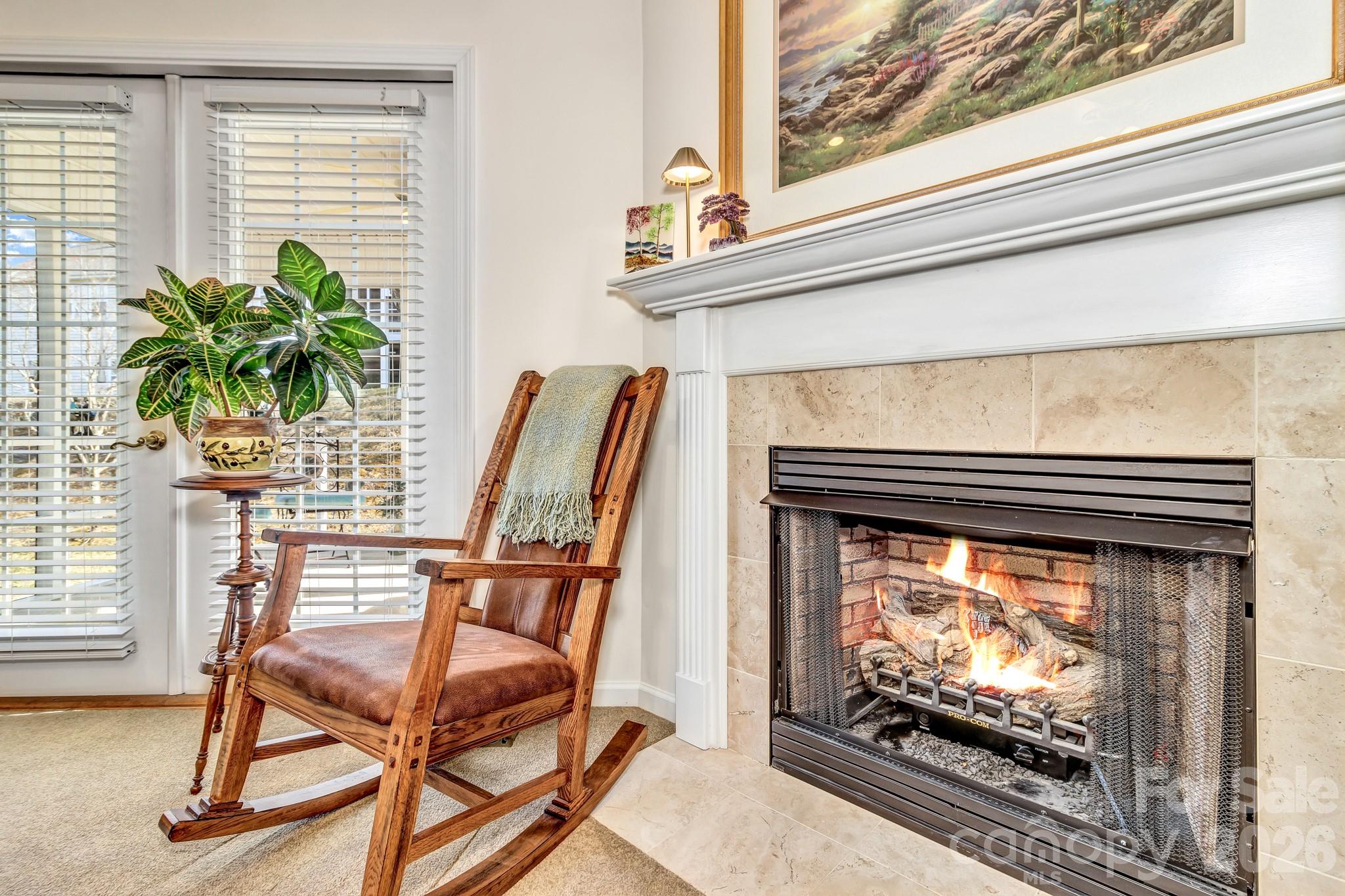 333 Charlestown Drive — Hendersonville