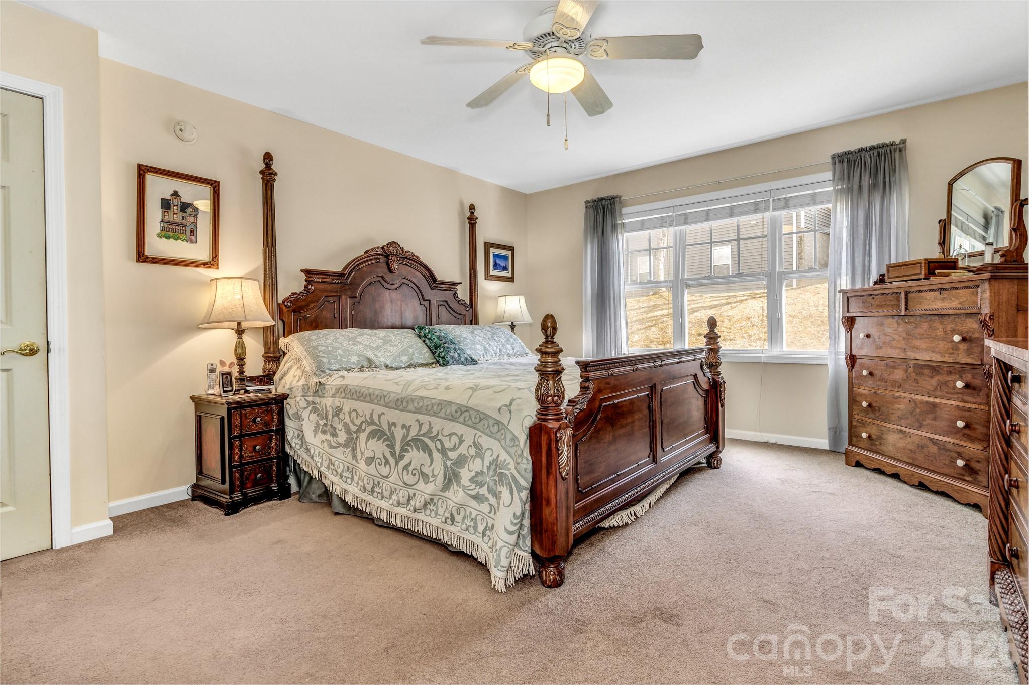 333 Charlestown Drive — Hendersonville