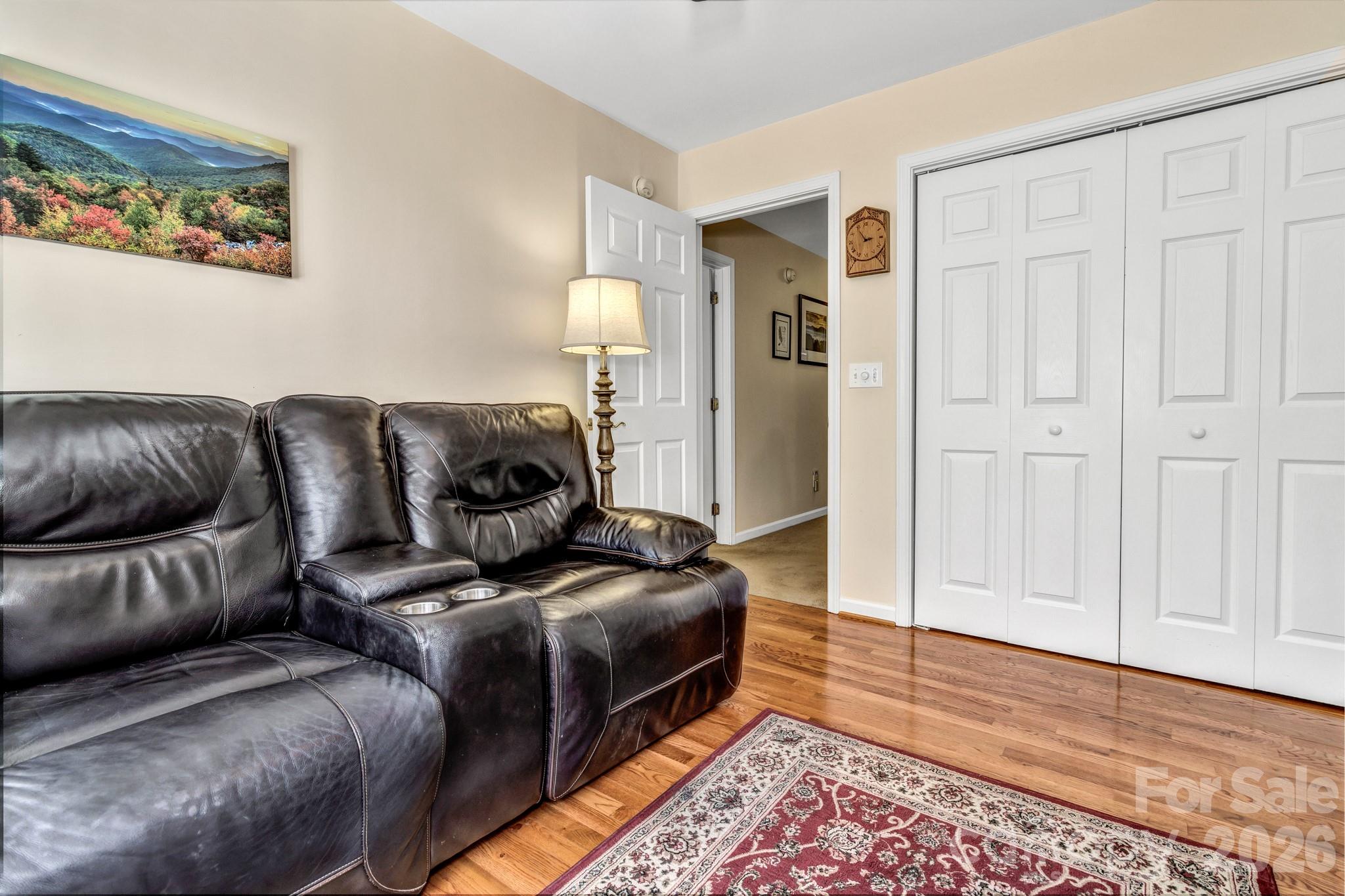 333 Charlestown Drive — Hendersonville