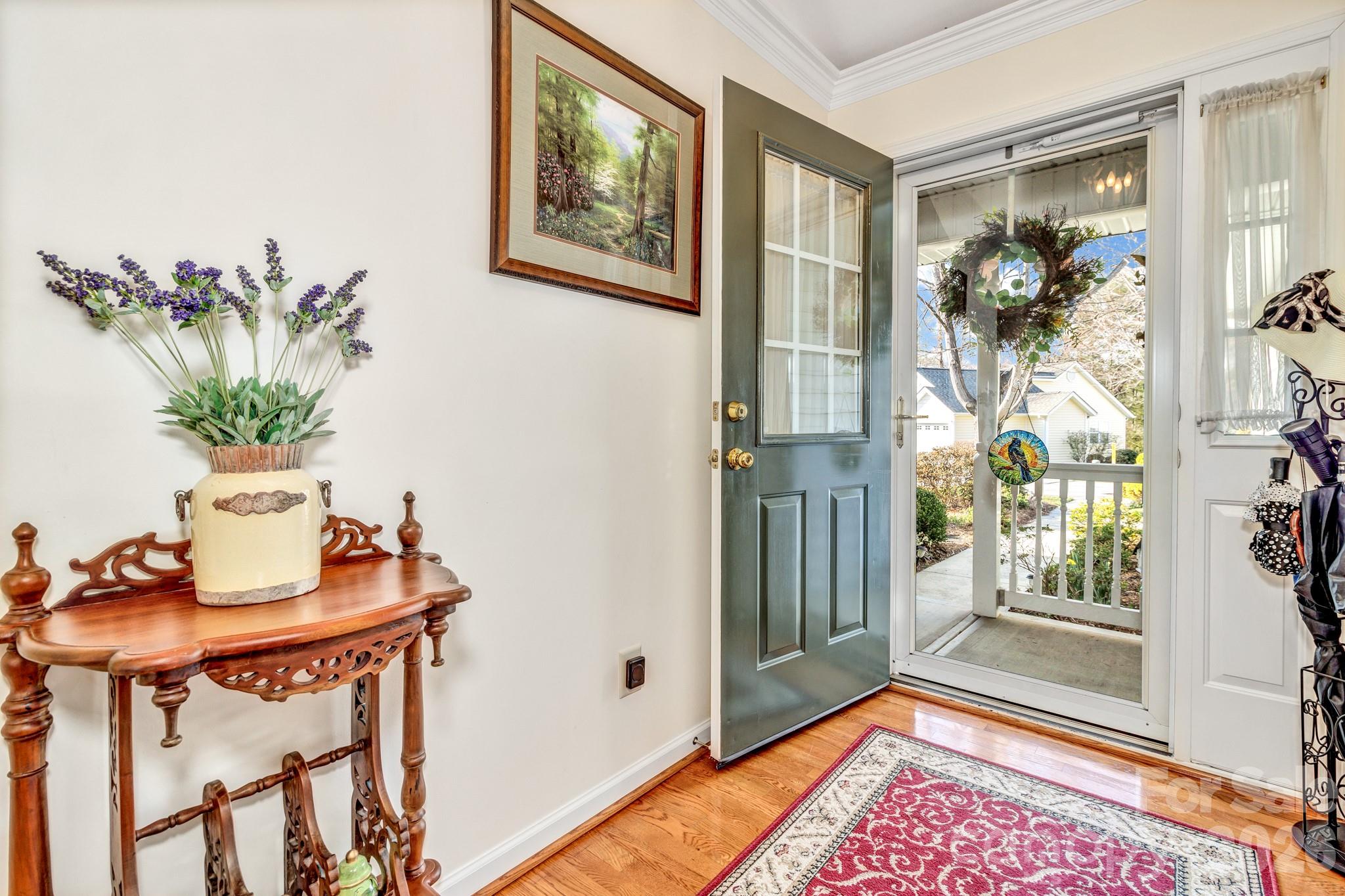333 Charlestown Drive — Hendersonville