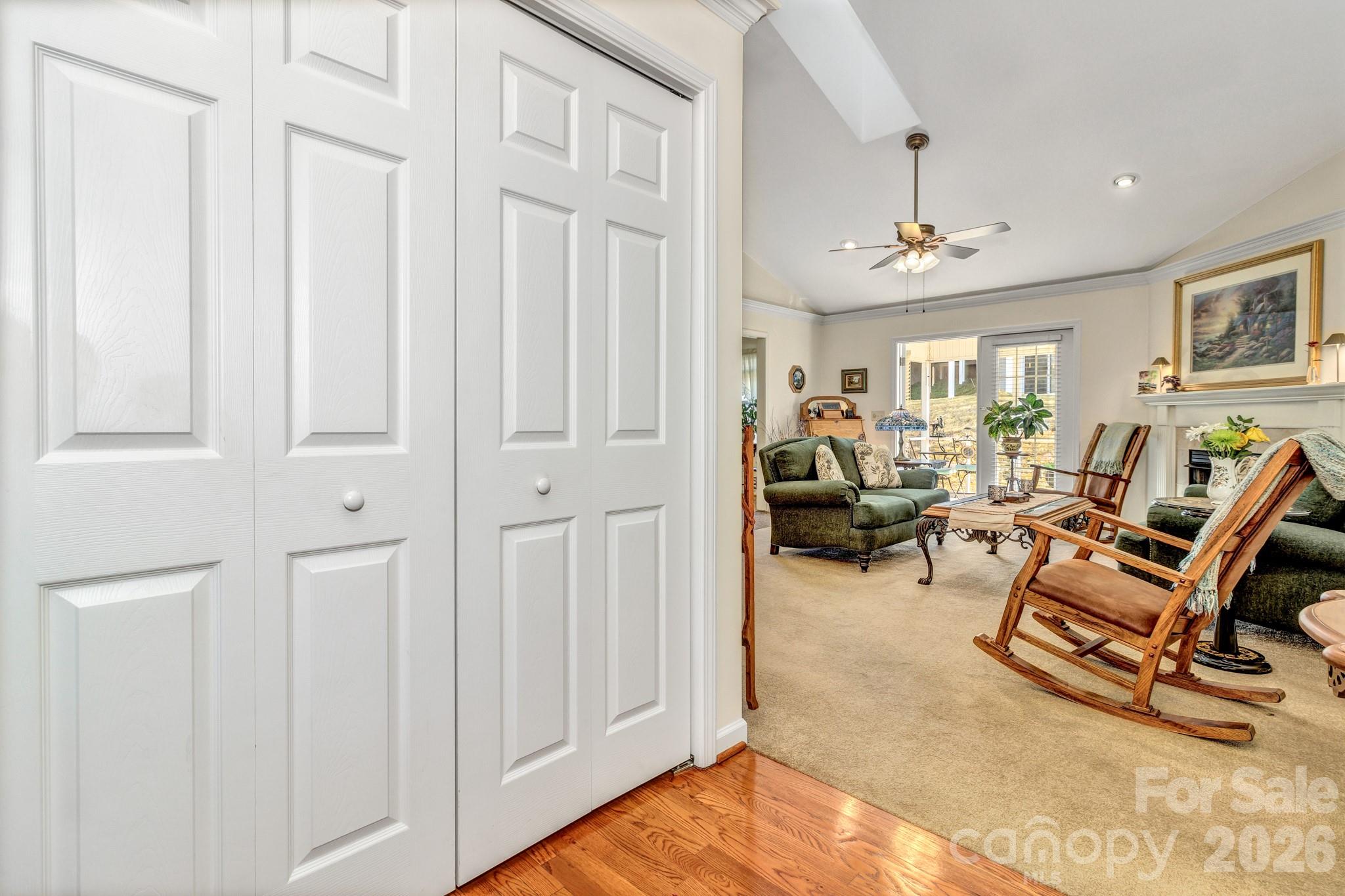 333 Charlestown Drive — Hendersonville
