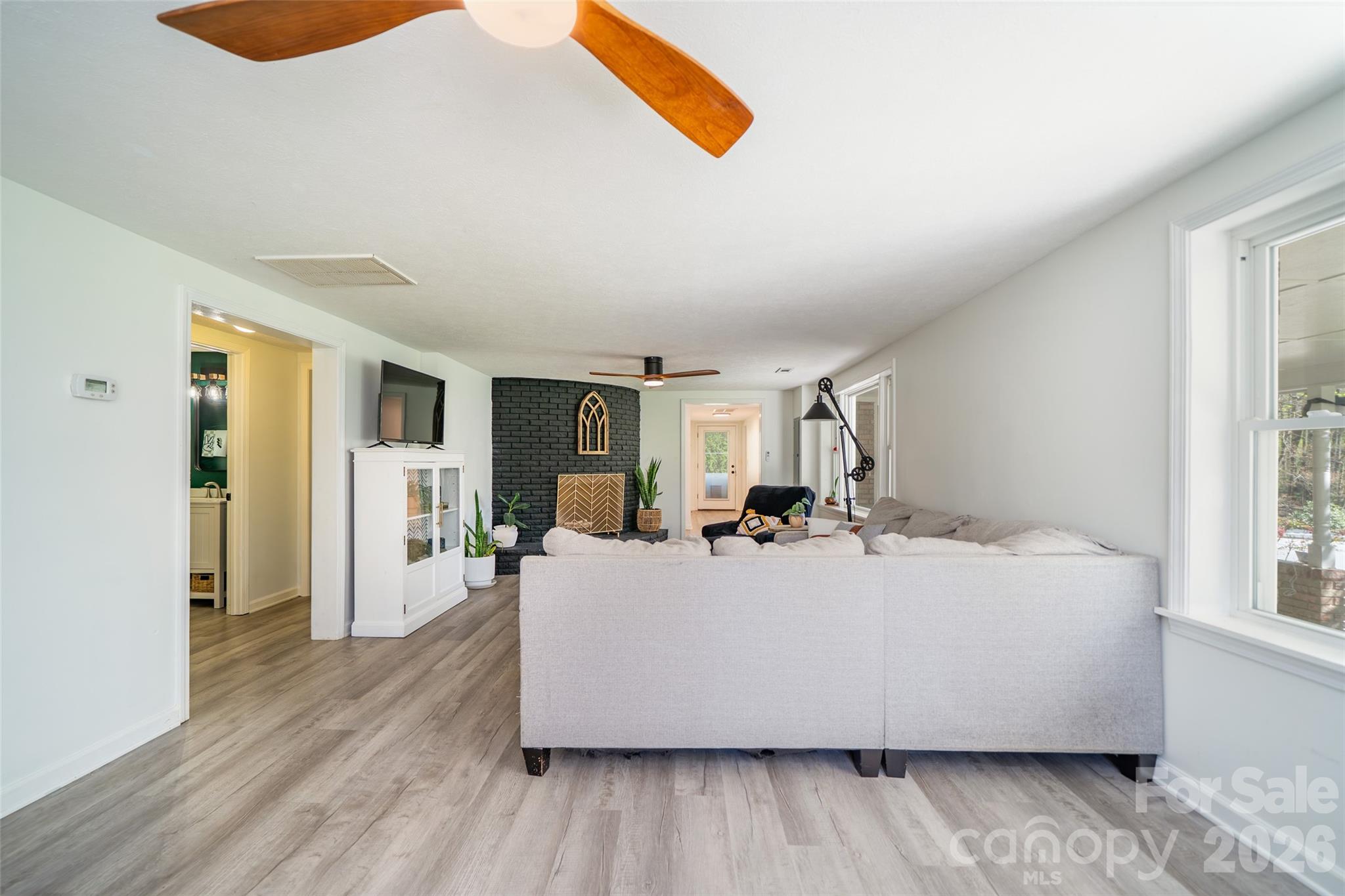 913 Dorothy Street — Hendersonville