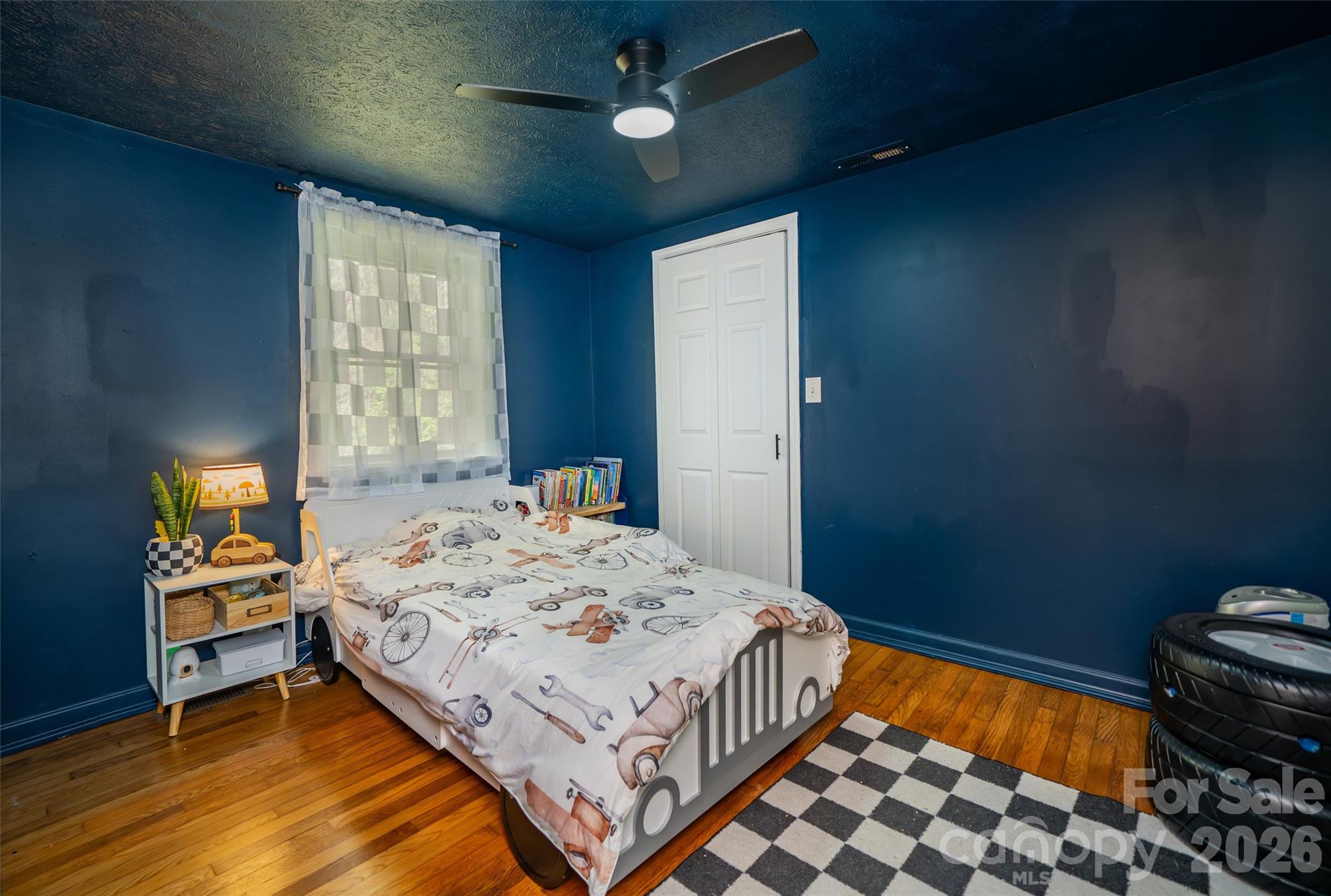 913 Dorothy Street — Hendersonville