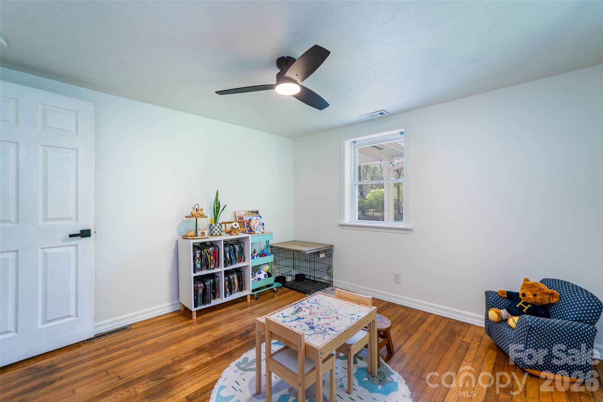 913 Dorothy Street — Hendersonville