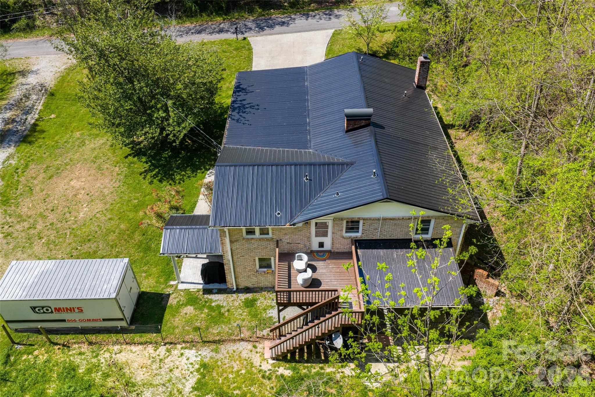 913 Dorothy Street — Hendersonville
