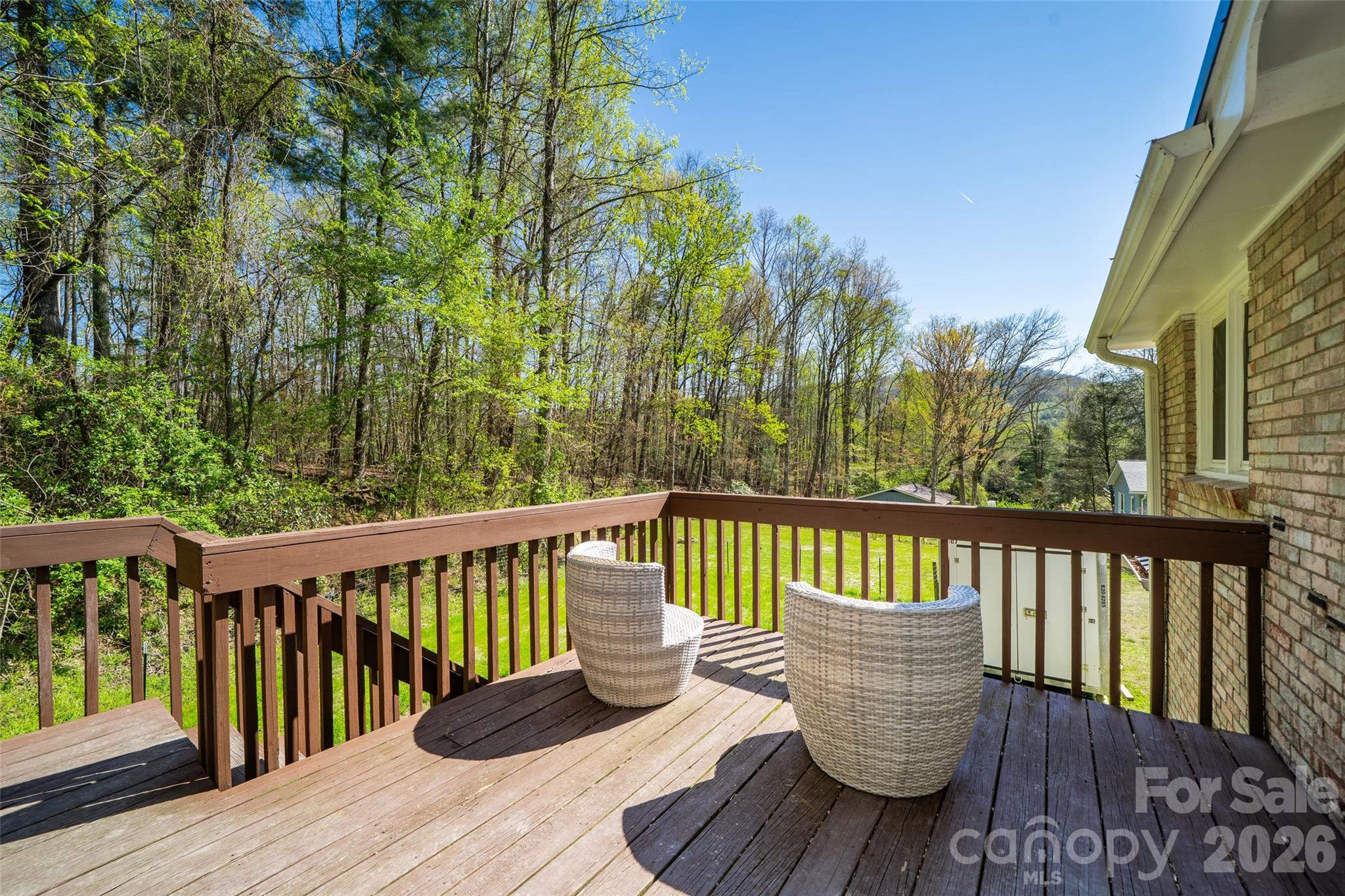 913 Dorothy Street — Hendersonville