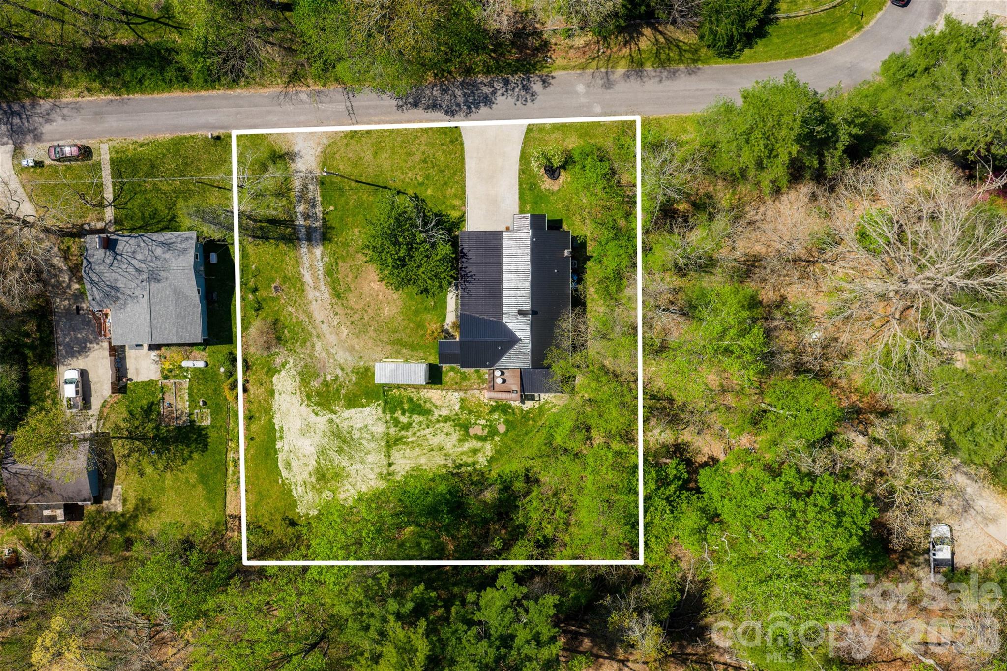 913 Dorothy Street — Hendersonville