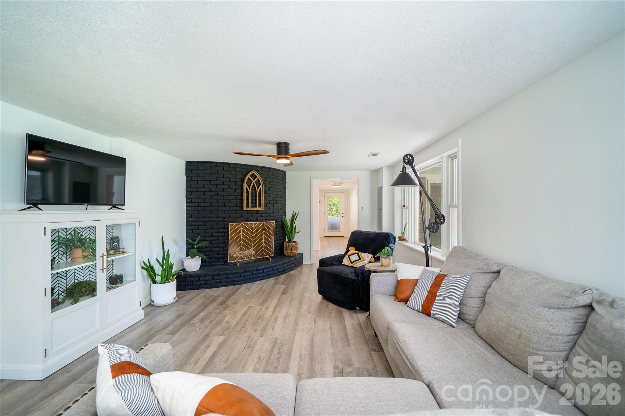 913 Dorothy Street — Hendersonville