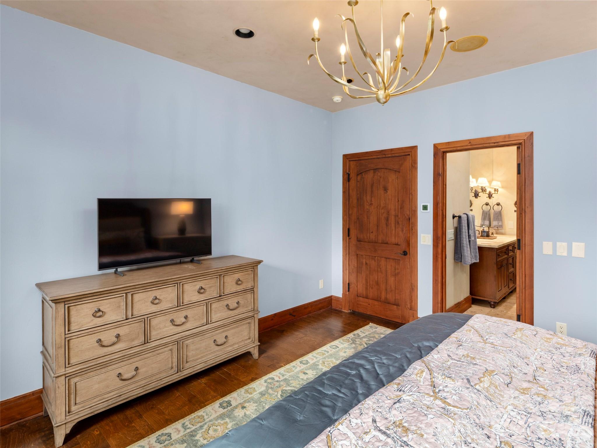 575 Walnut Valley Parkway — Arden