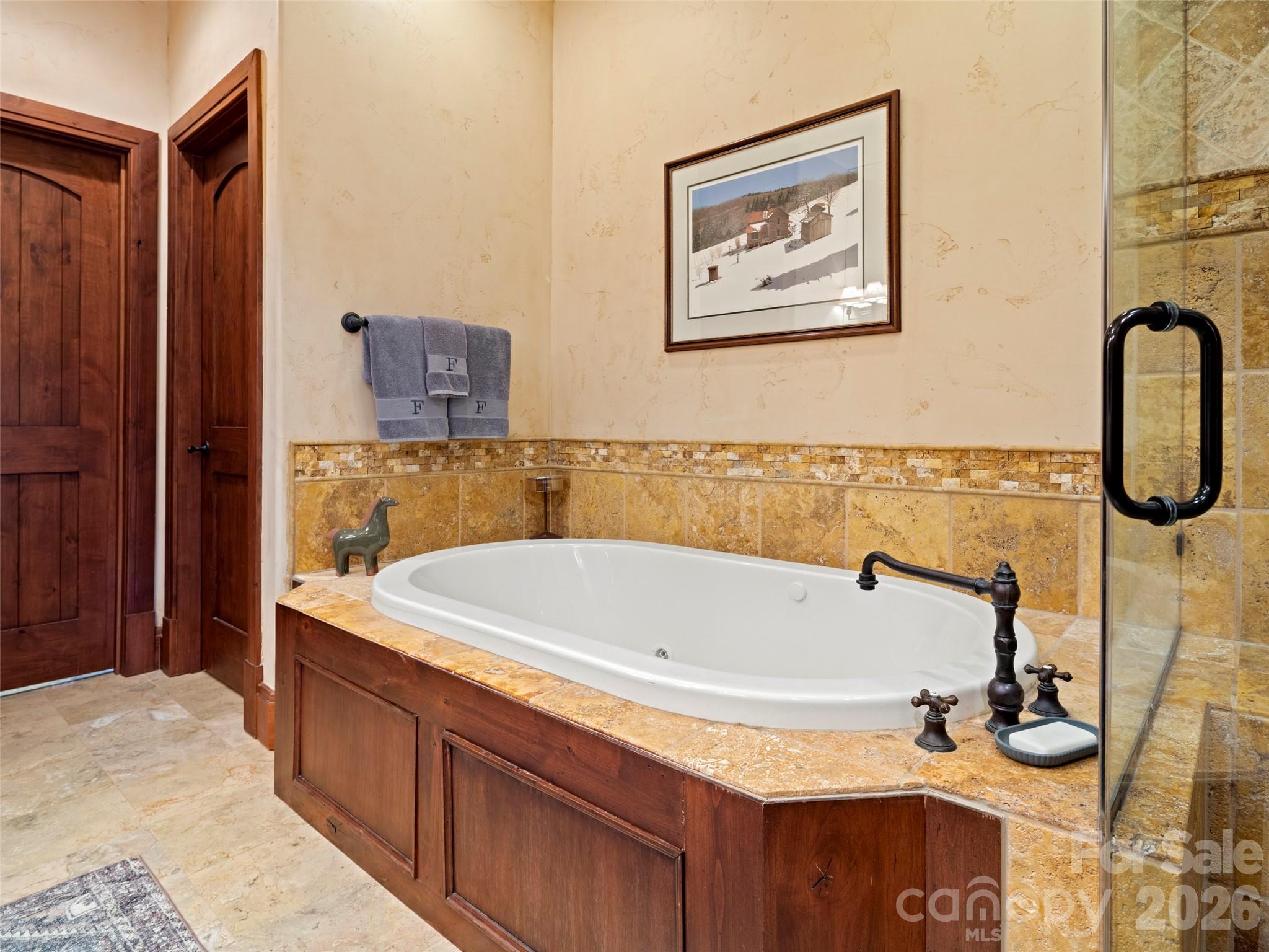 575 Walnut Valley Parkway — Arden