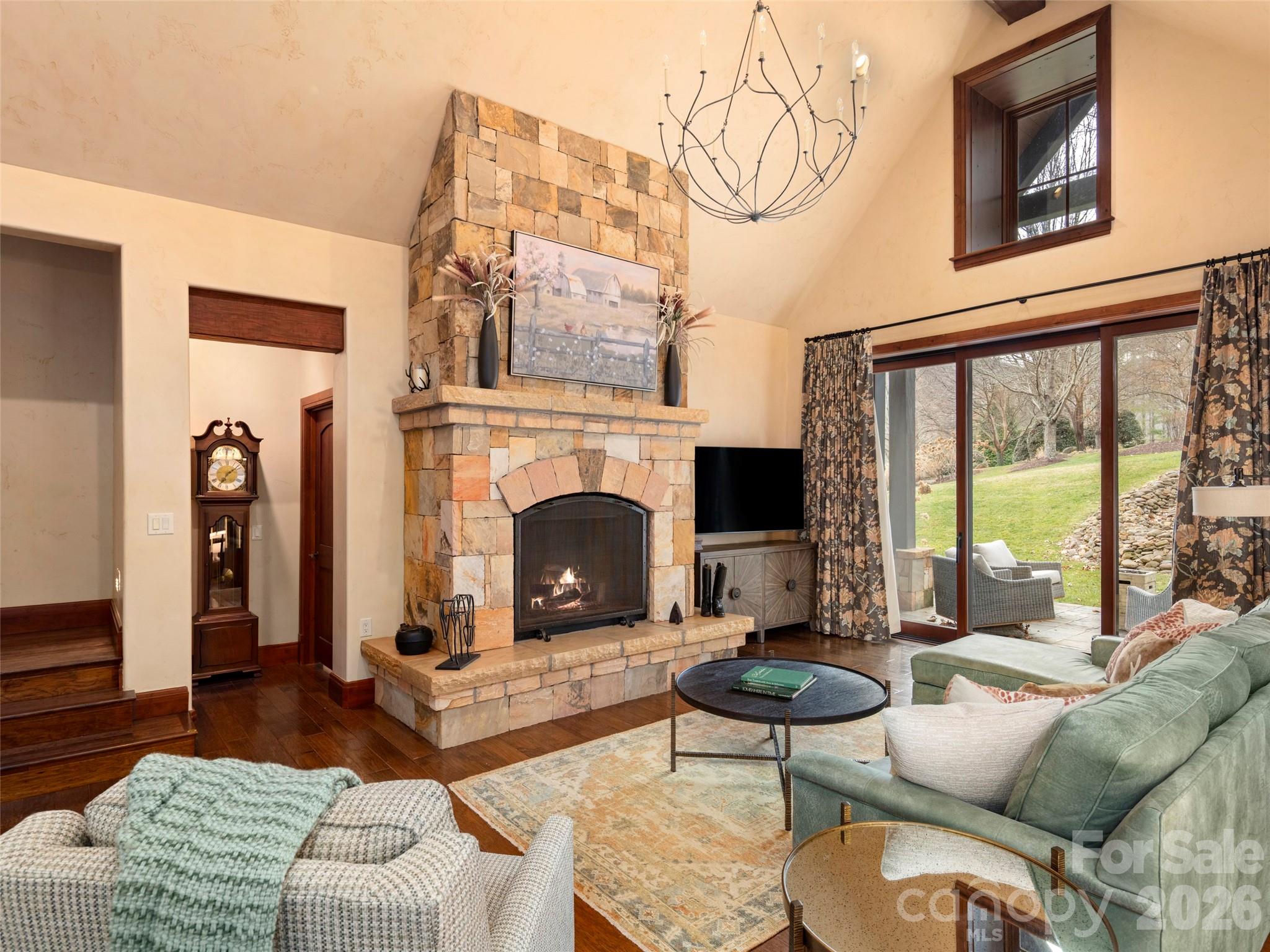 575 Walnut Valley Parkway — Arden