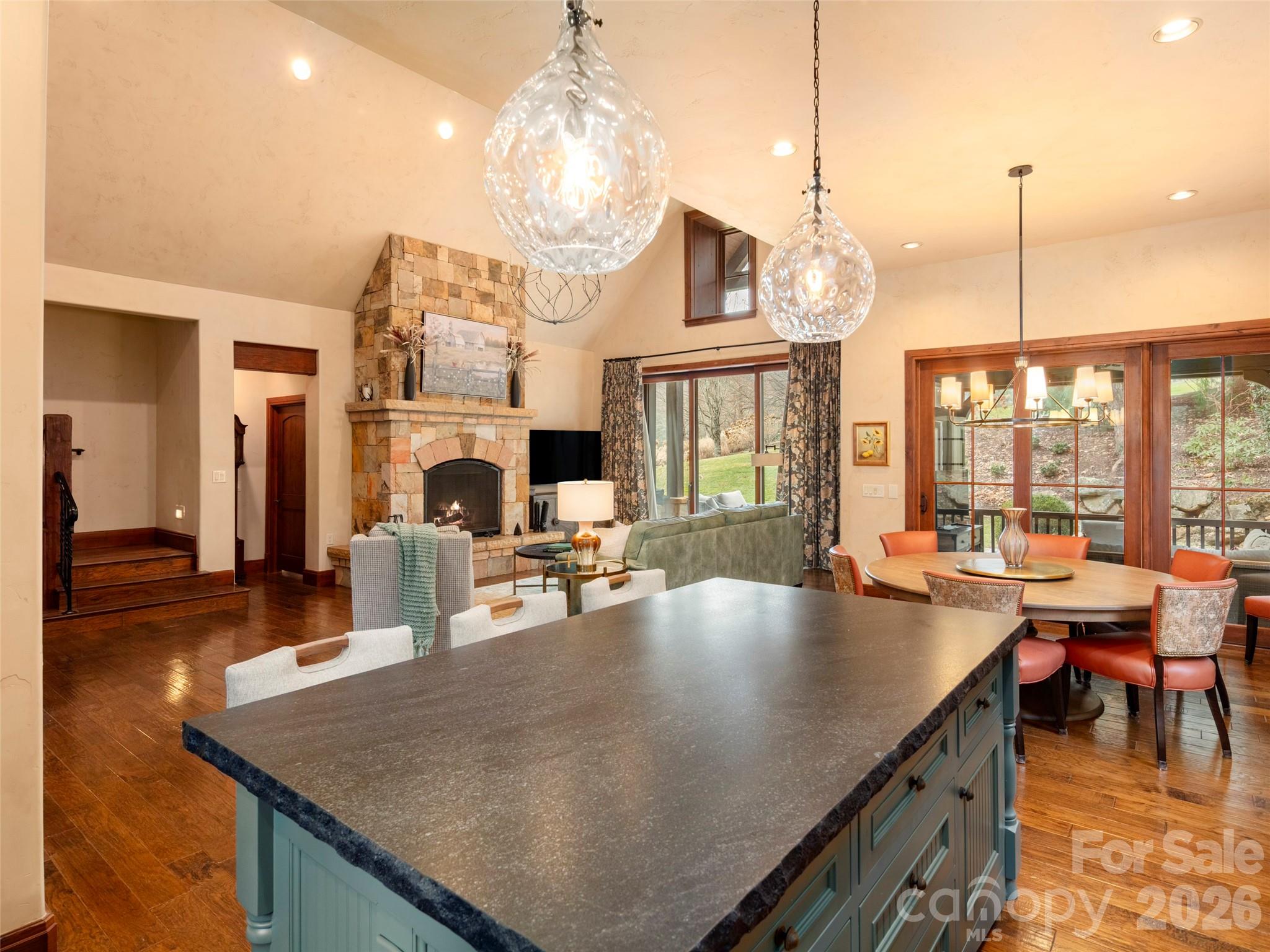575 Walnut Valley Parkway — Arden