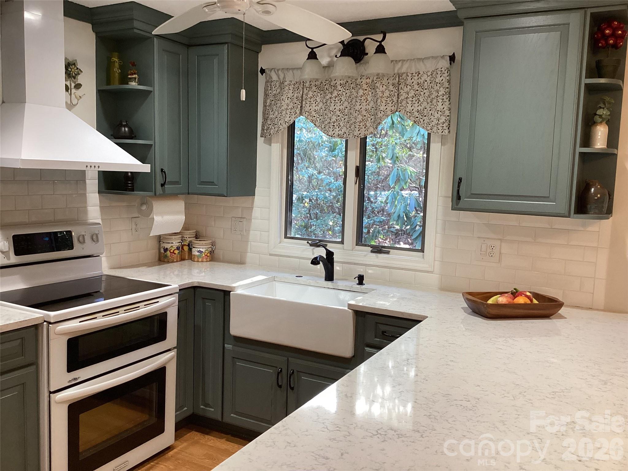 31 Rhododendron Road — Black Mountain