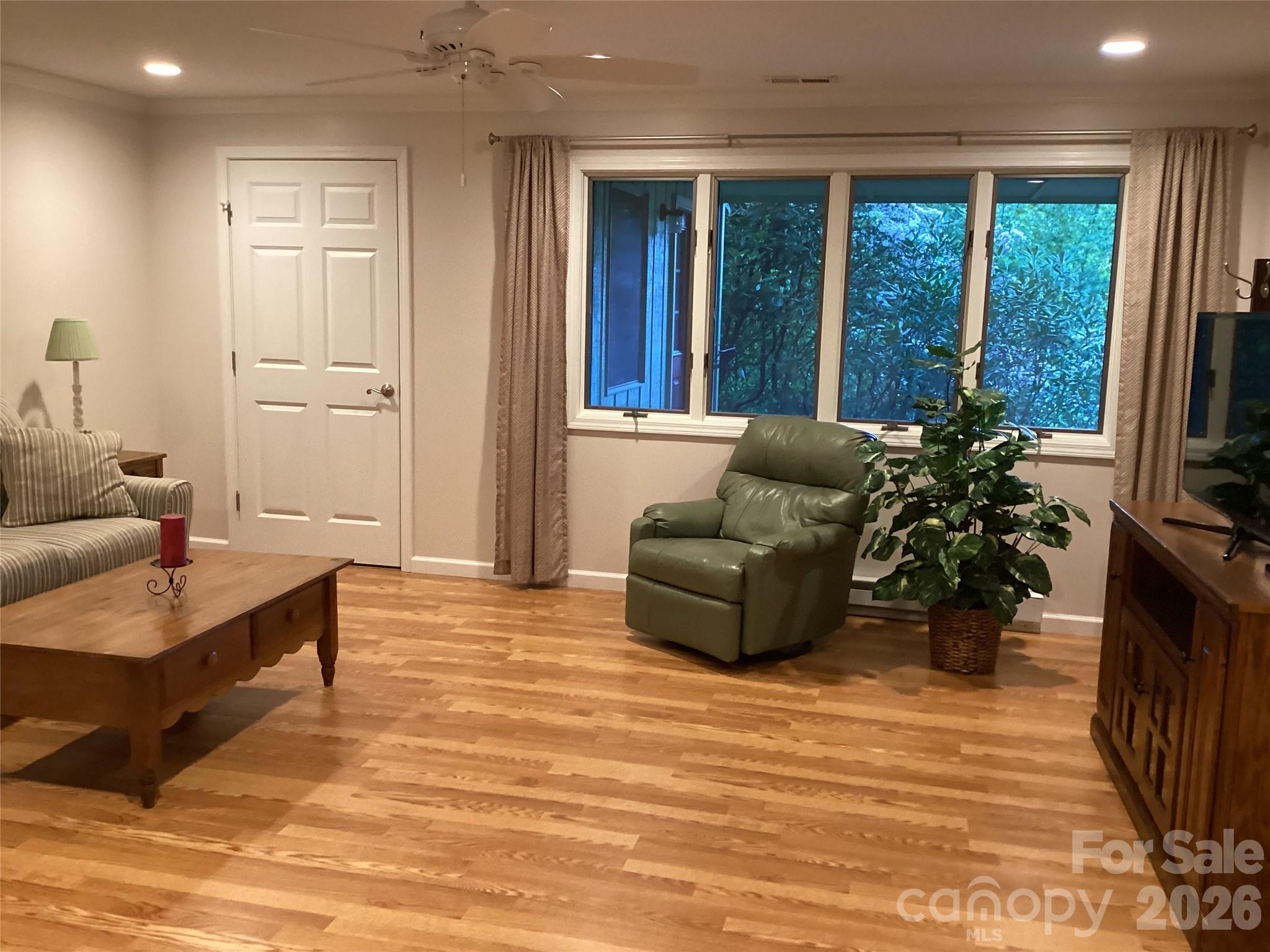 31 Rhododendron Road — Black Mountain