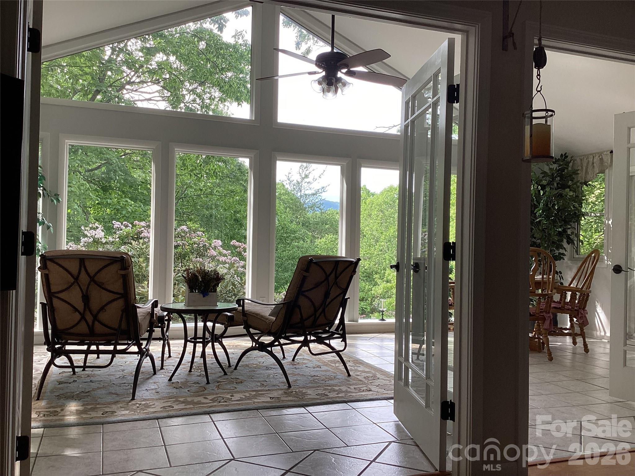 31 Rhododendron Road — Black Mountain