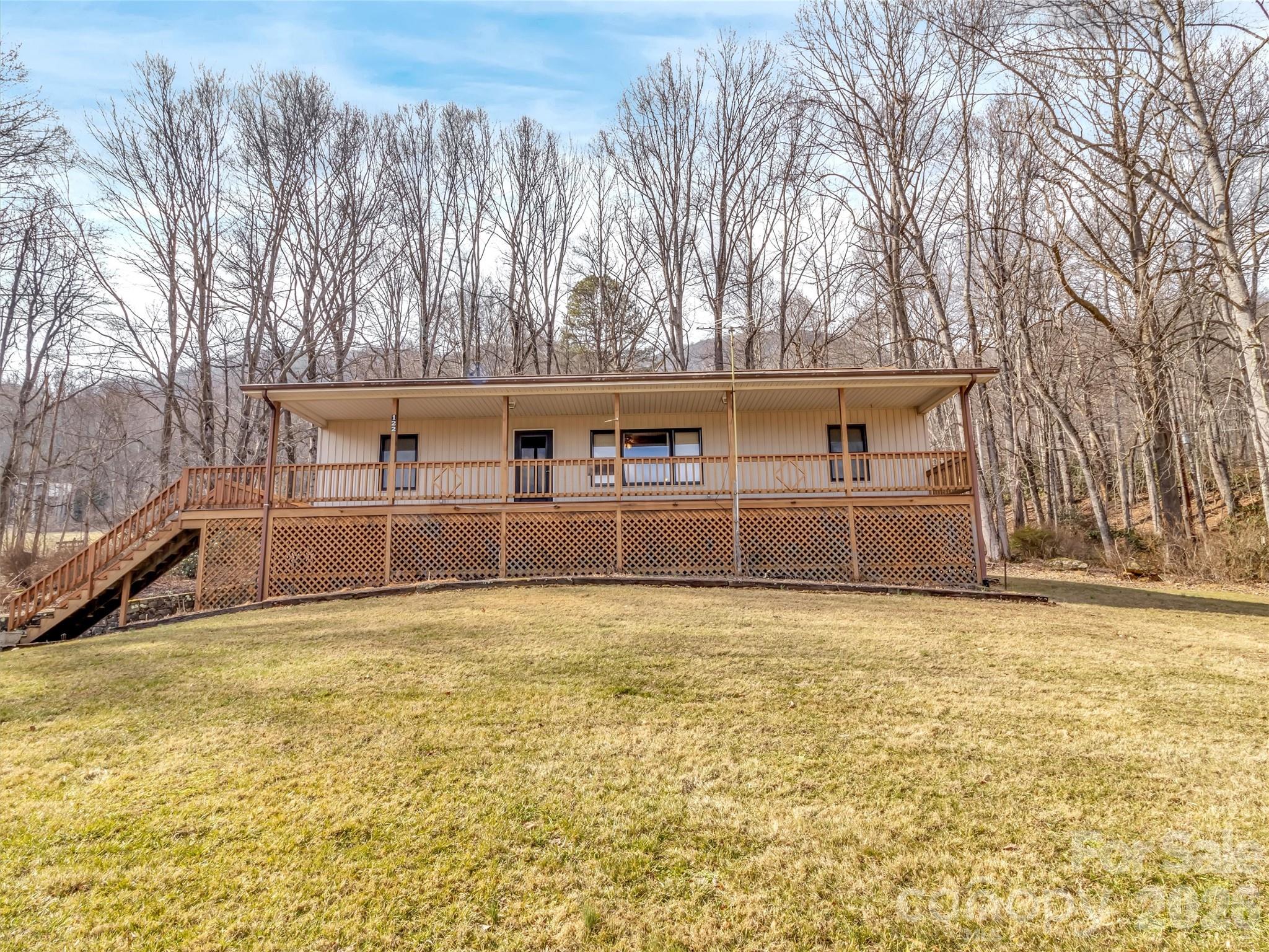 122 Vinewood Drive — Waynesville