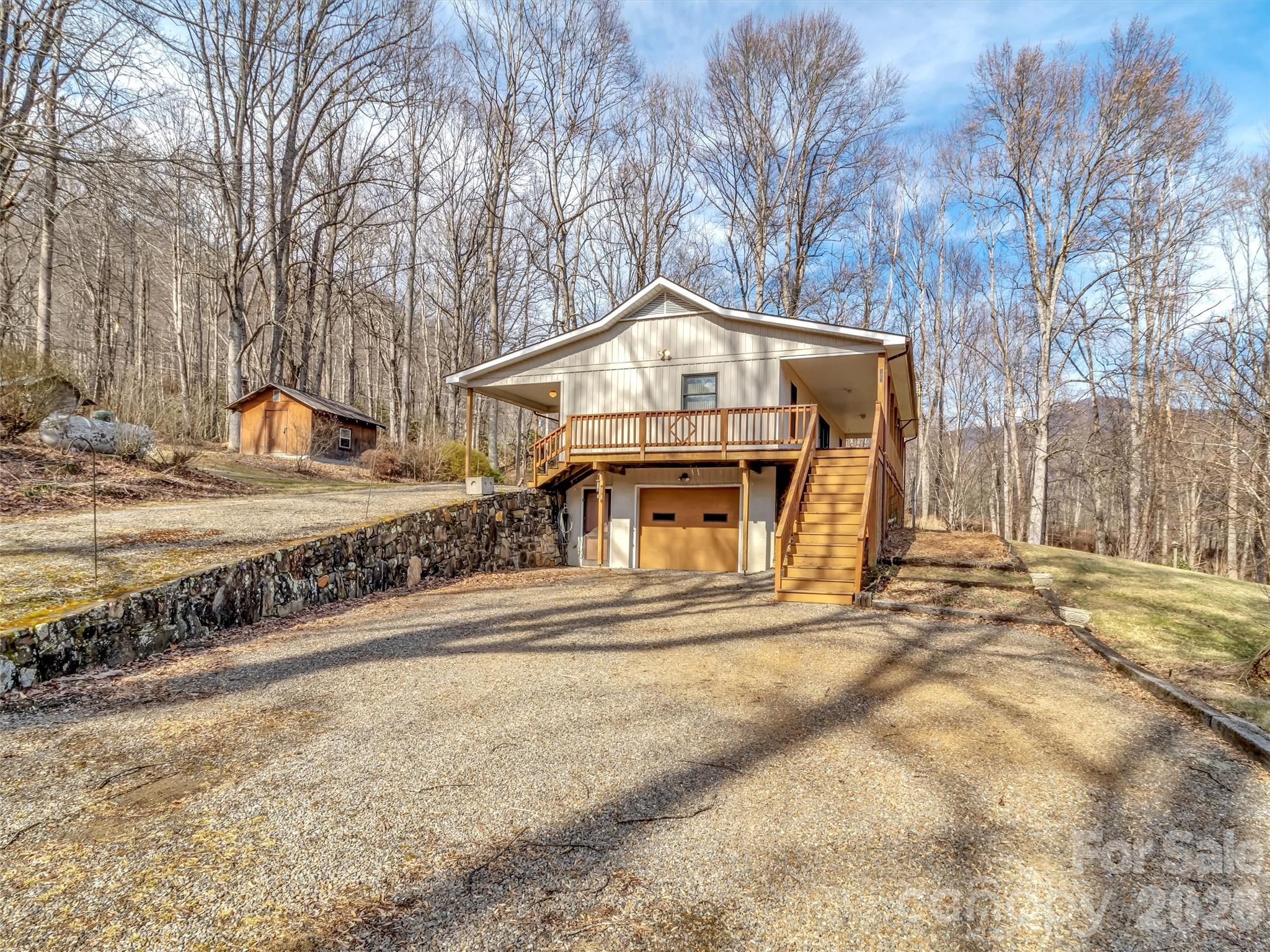 122 Vinewood Drive — Waynesville
