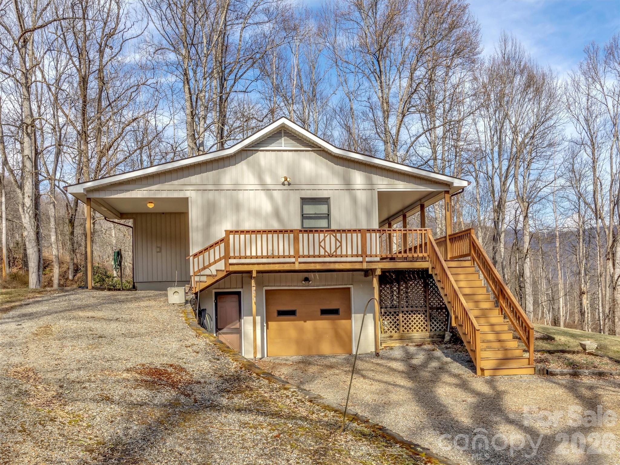 122 Vinewood Drive — Waynesville