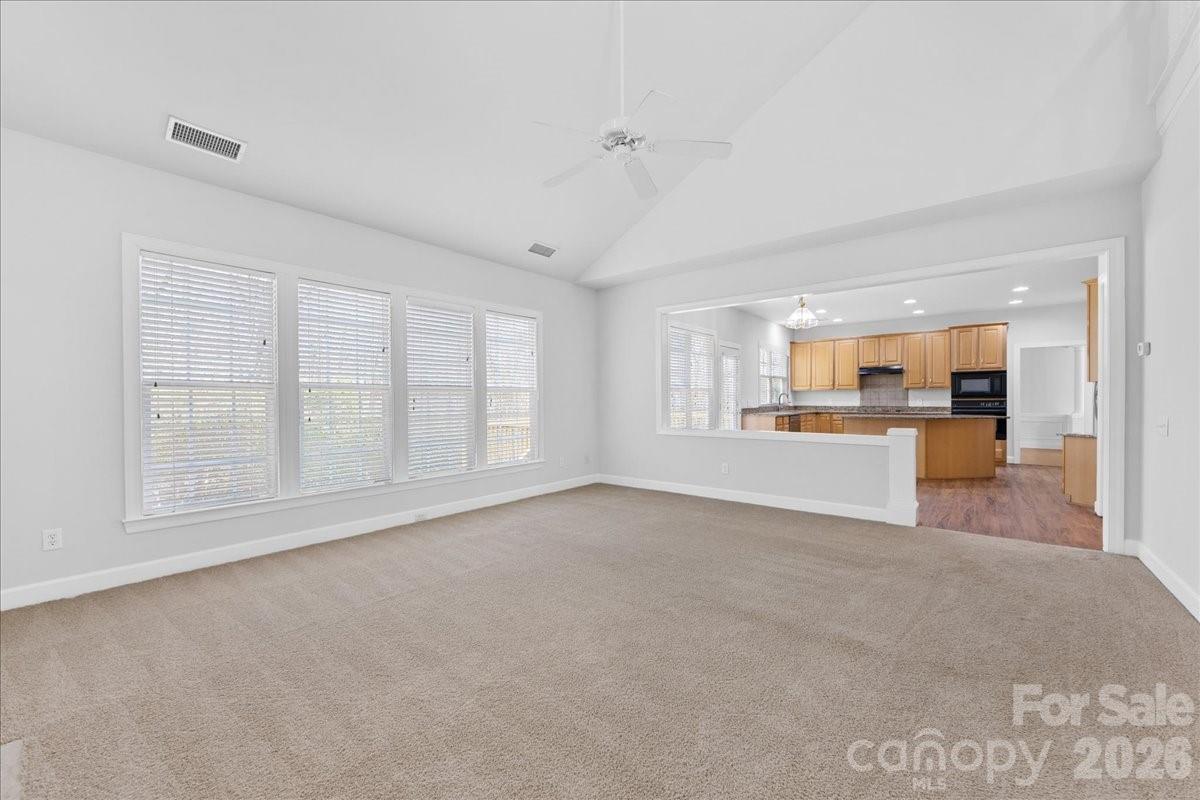 11143 Knight Castle Drive #20 — Charlotte