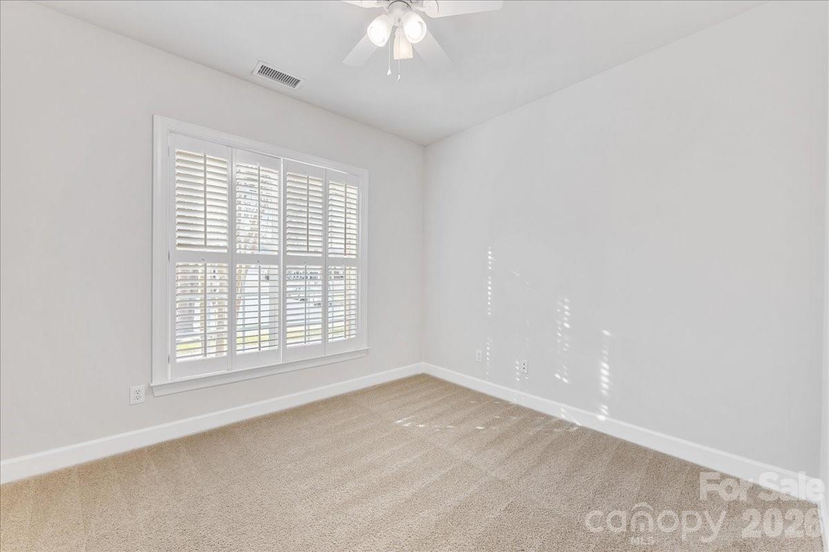 11143 Knight Castle Drive #20 — Charlotte