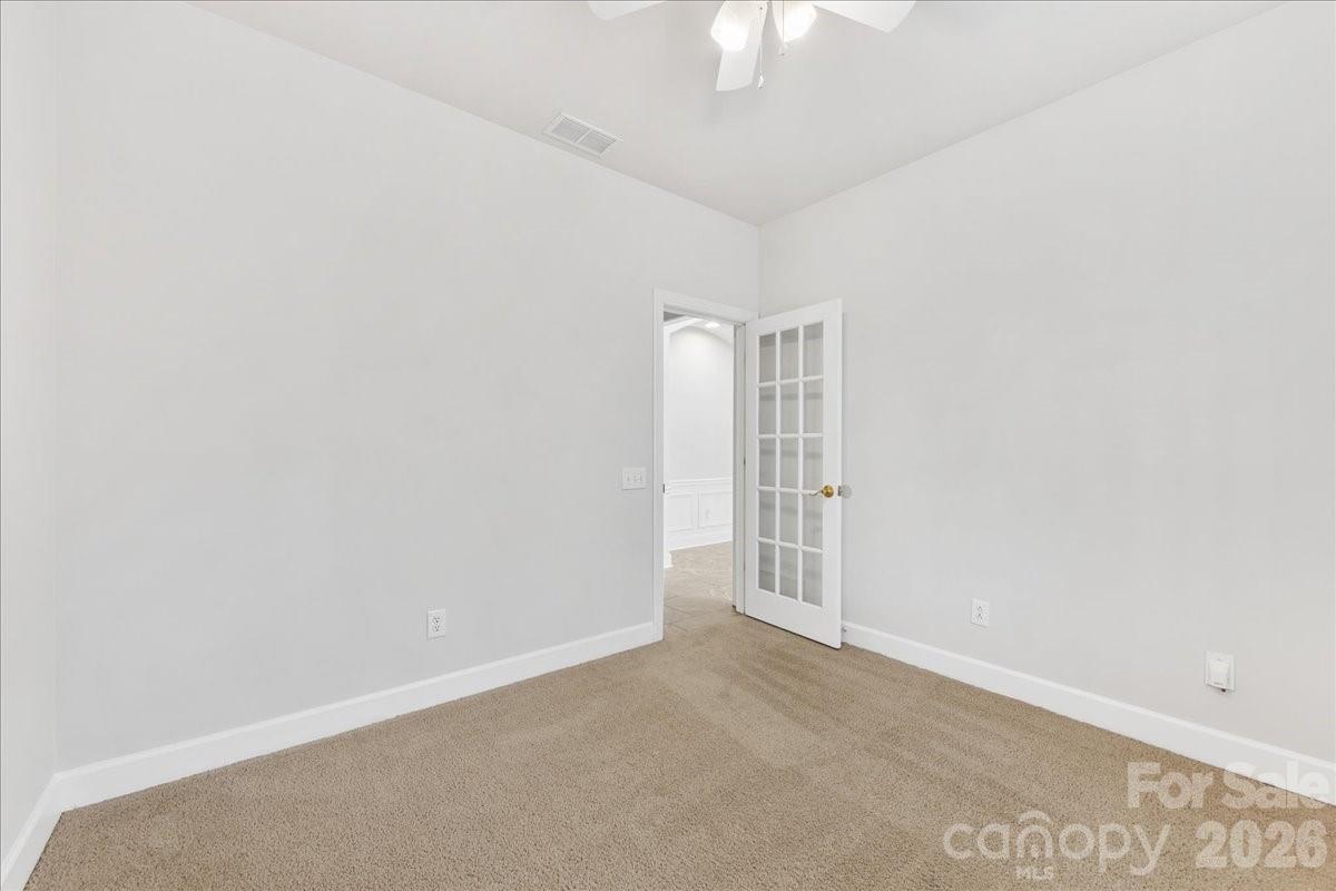 11143 Knight Castle Drive #20 — Charlotte