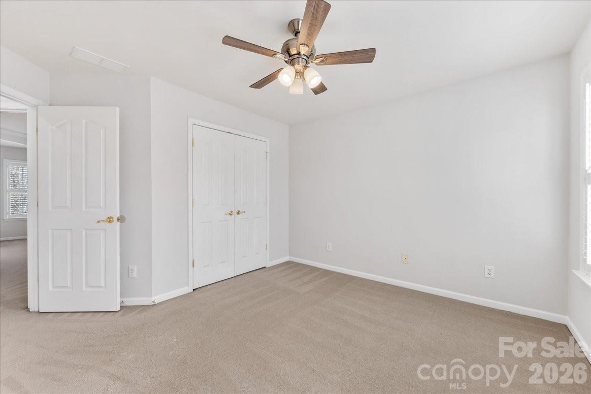 11143 Knight Castle Drive #20 — Charlotte