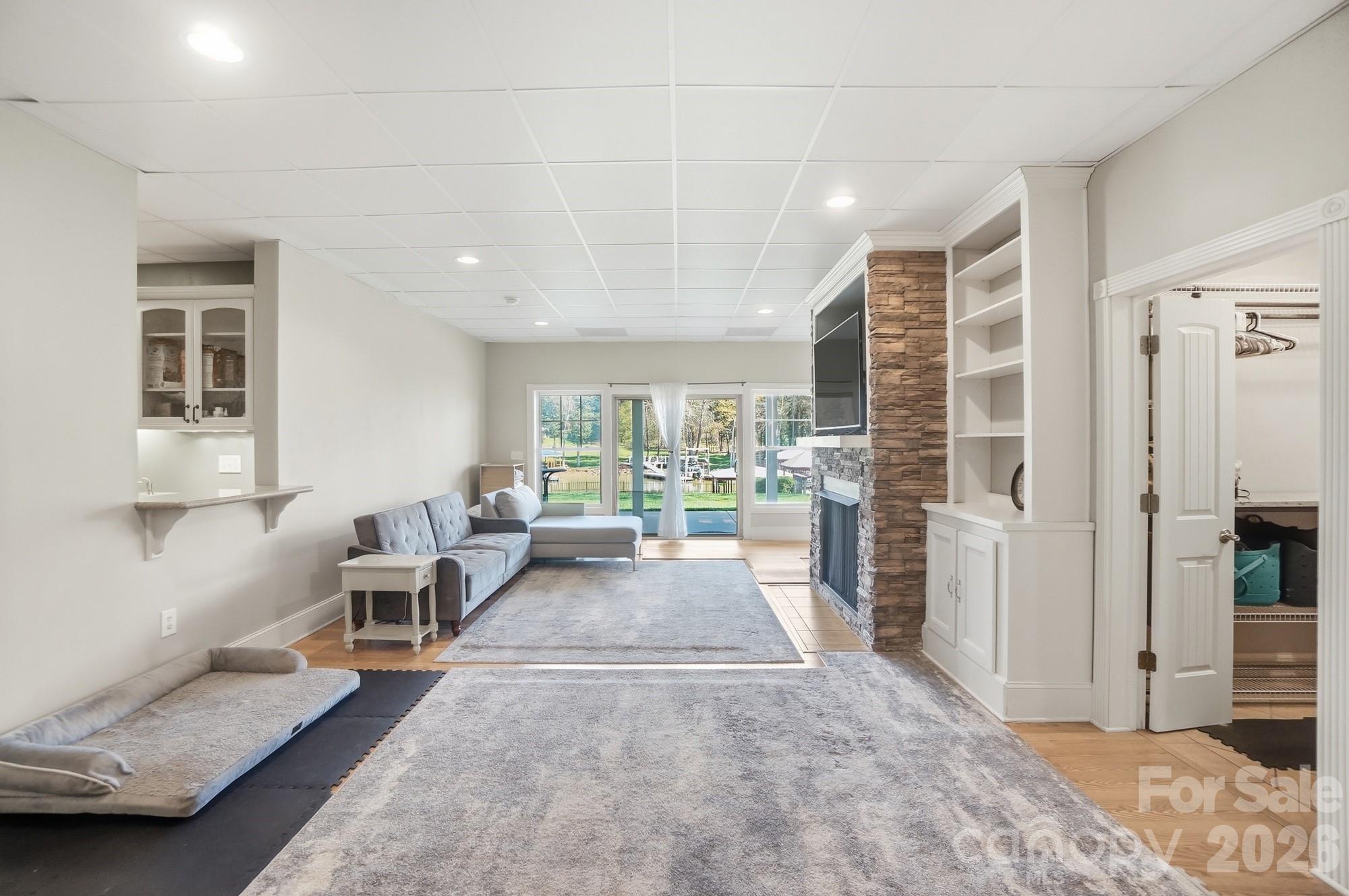 186 Hazelton Loop — Mooresville
