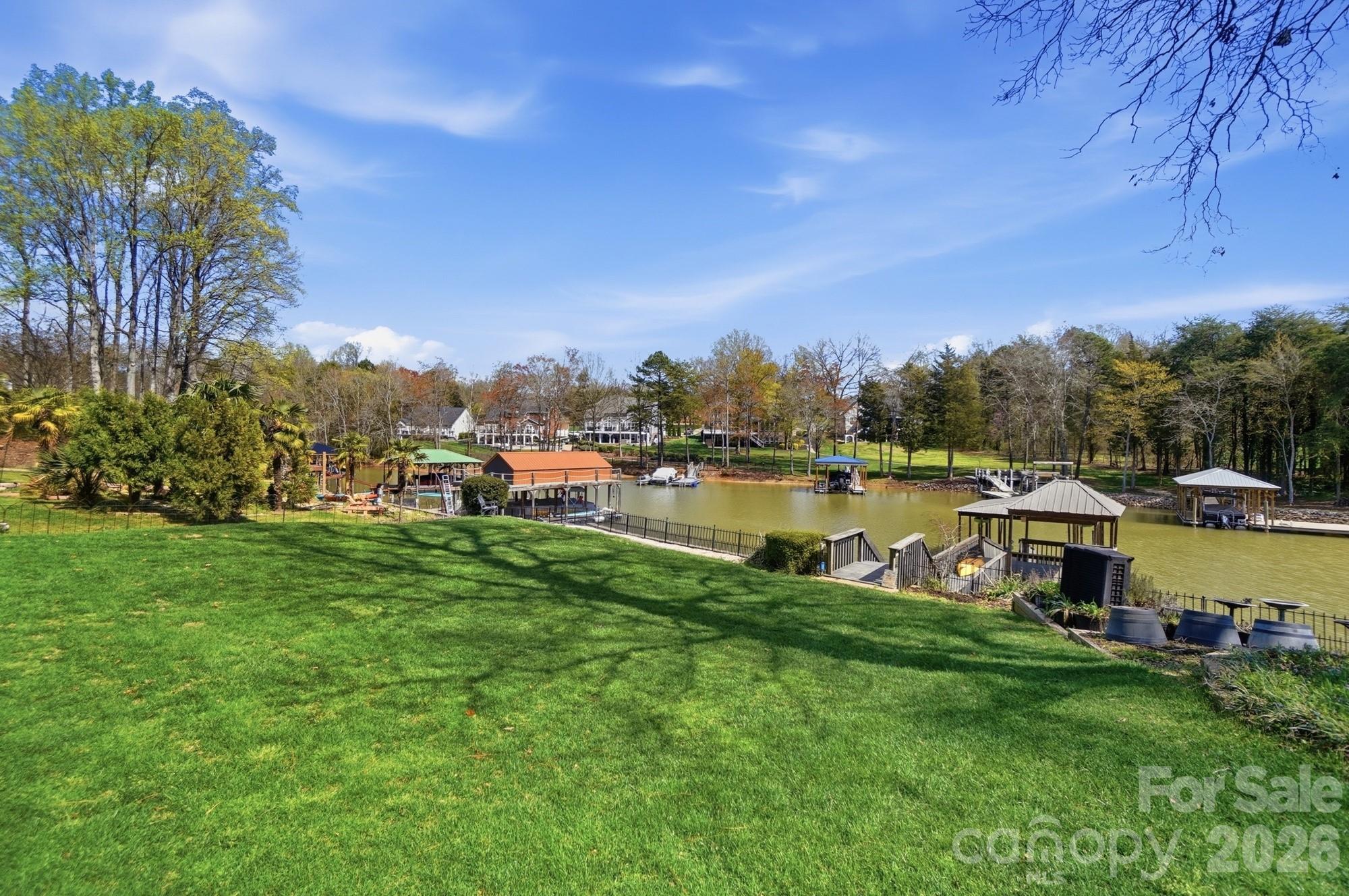 186 Hazelton Loop — Mooresville