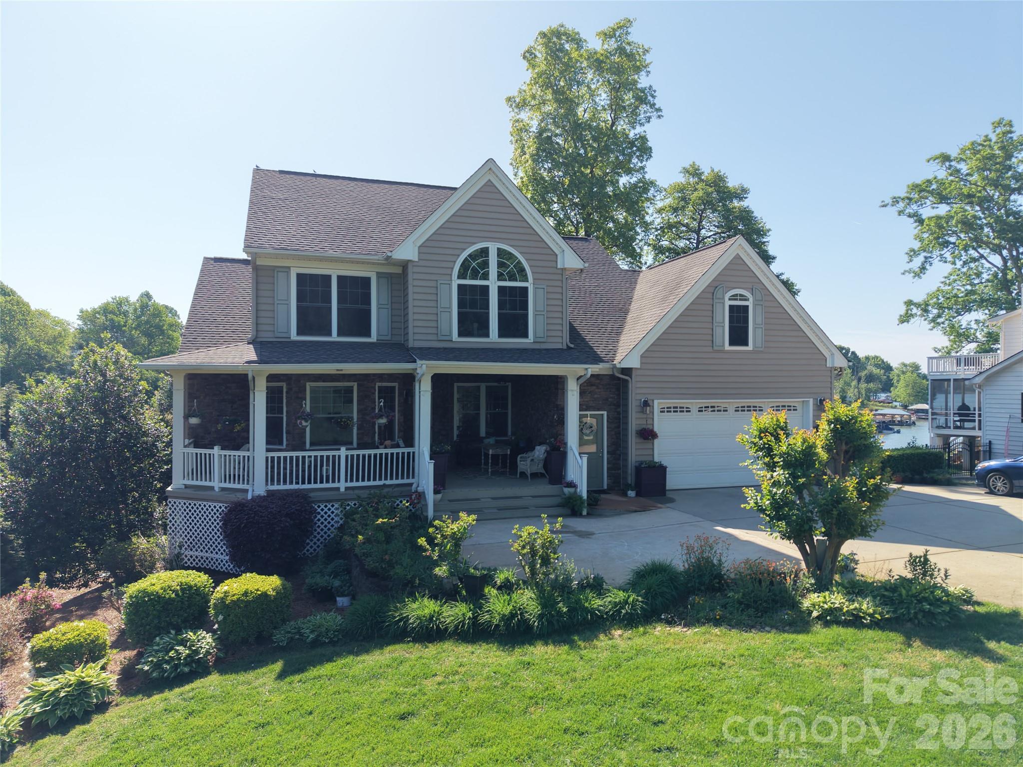 186 Hazelton Loop — Mooresville