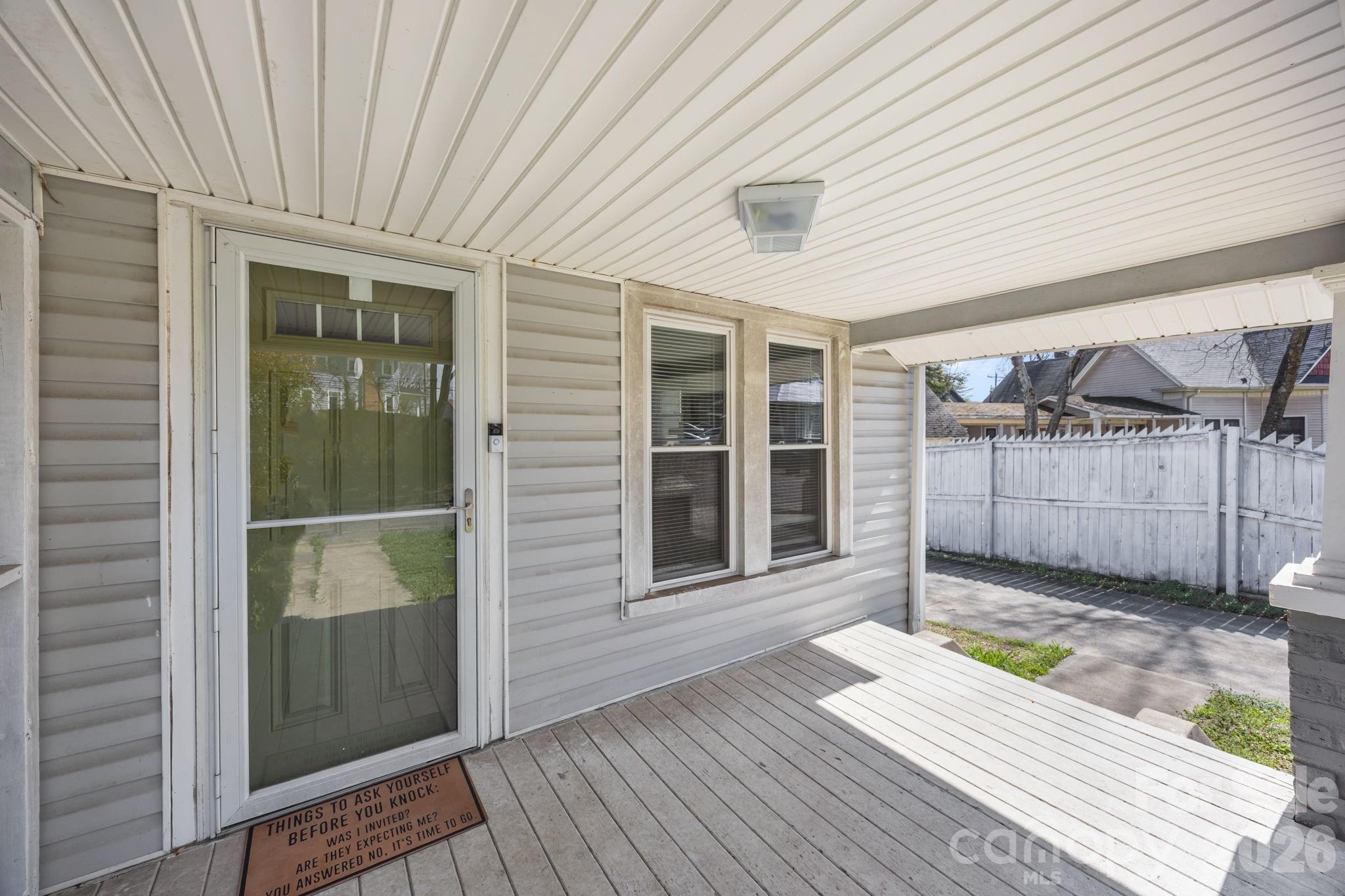 127 S Patterson Street — Statesville