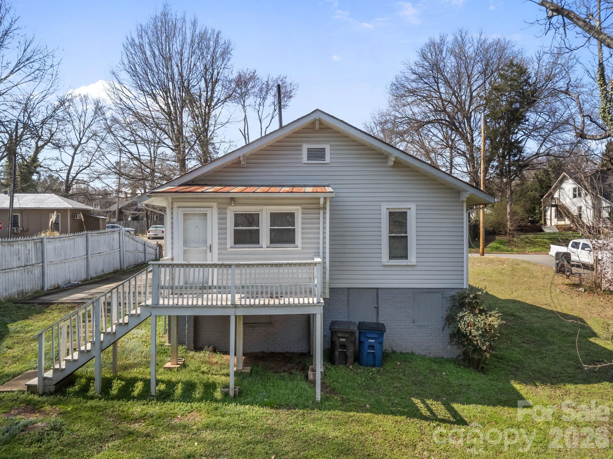 127 S Patterson Street — Statesville