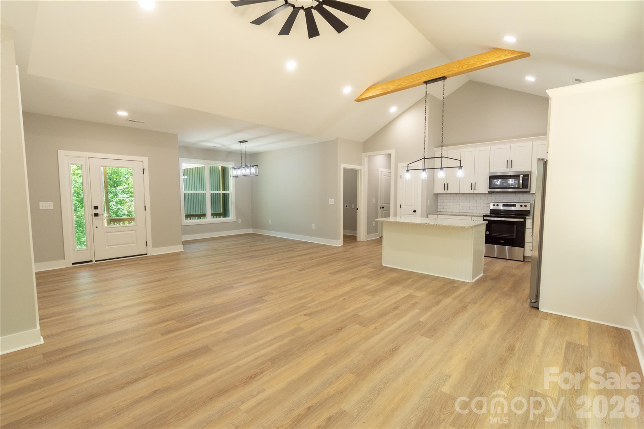 472 Oak Road — Norwood