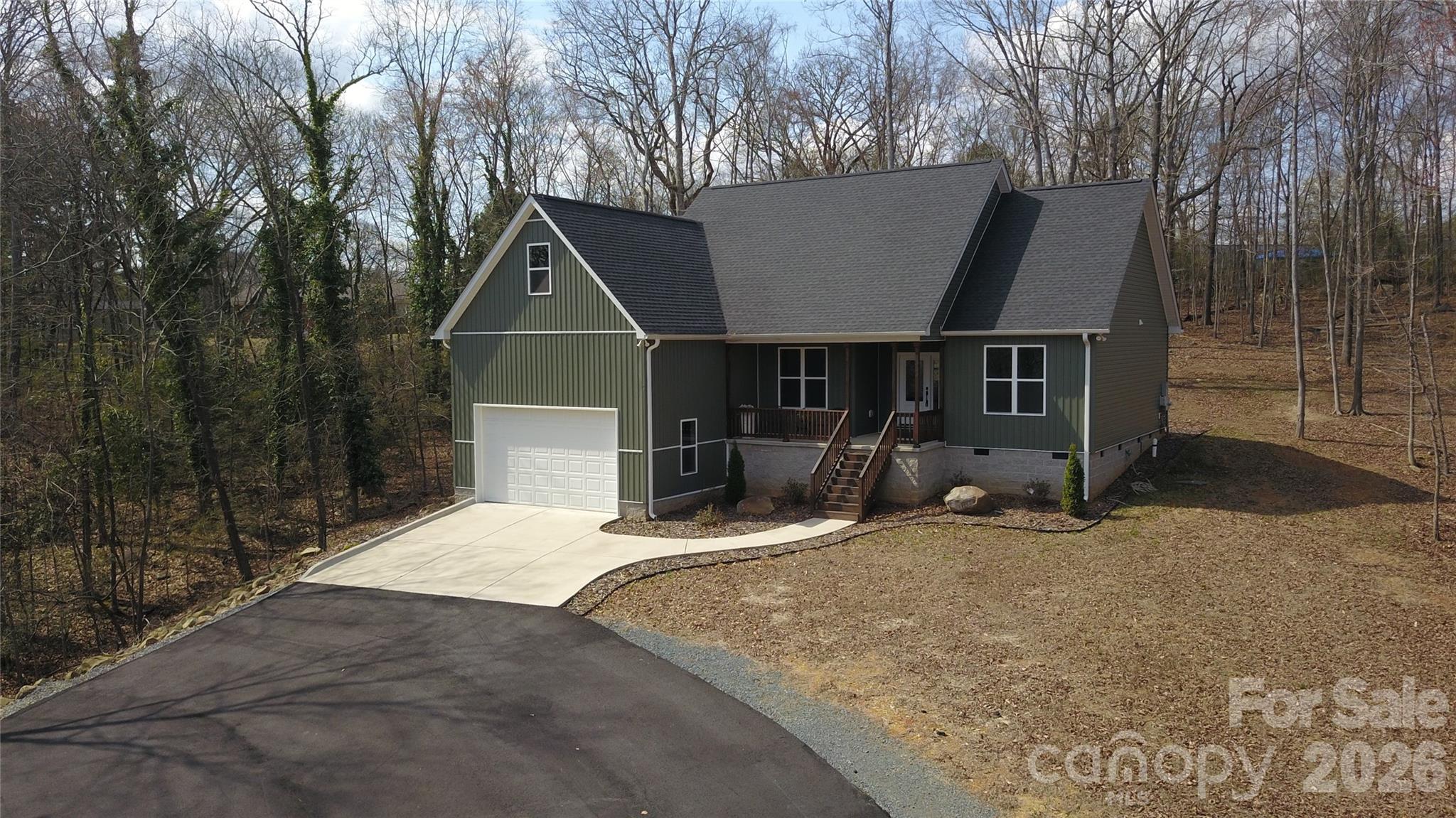 472 Oak Road — Norwood