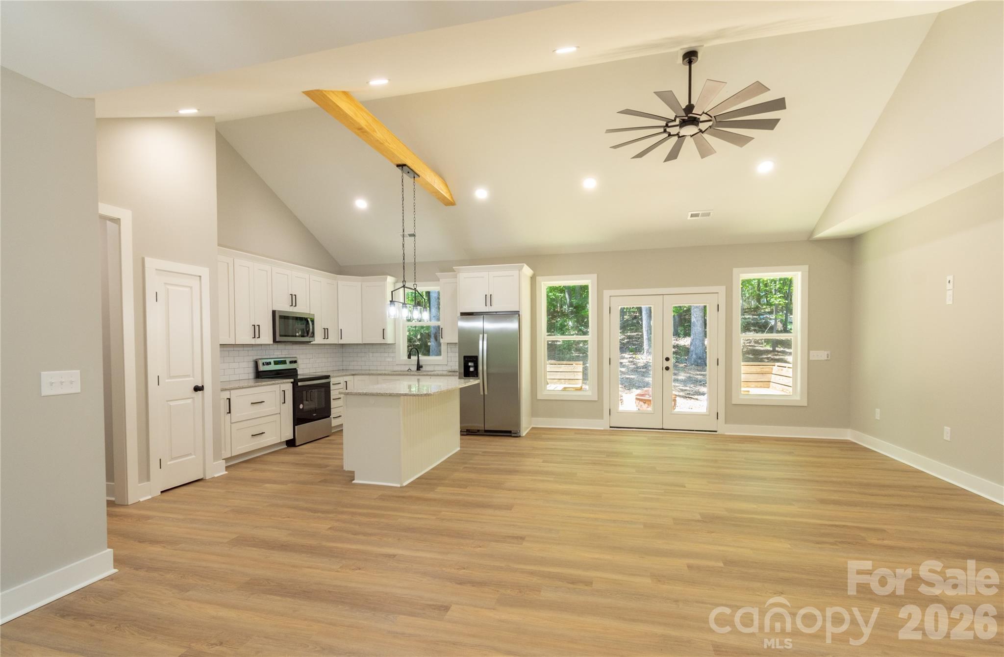 472 Oak Road — Norwood