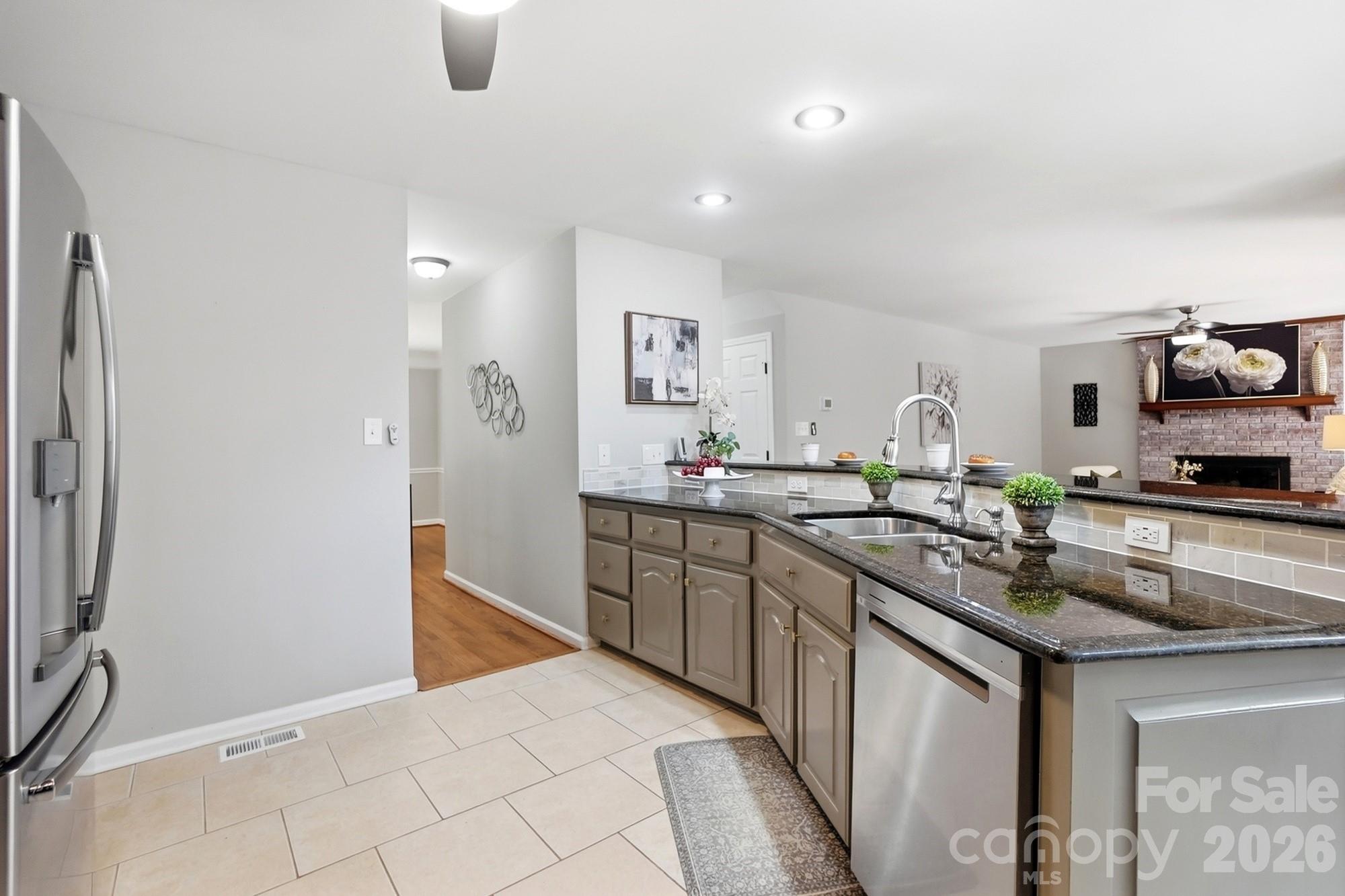 4218 Patriots Way — Gastonia